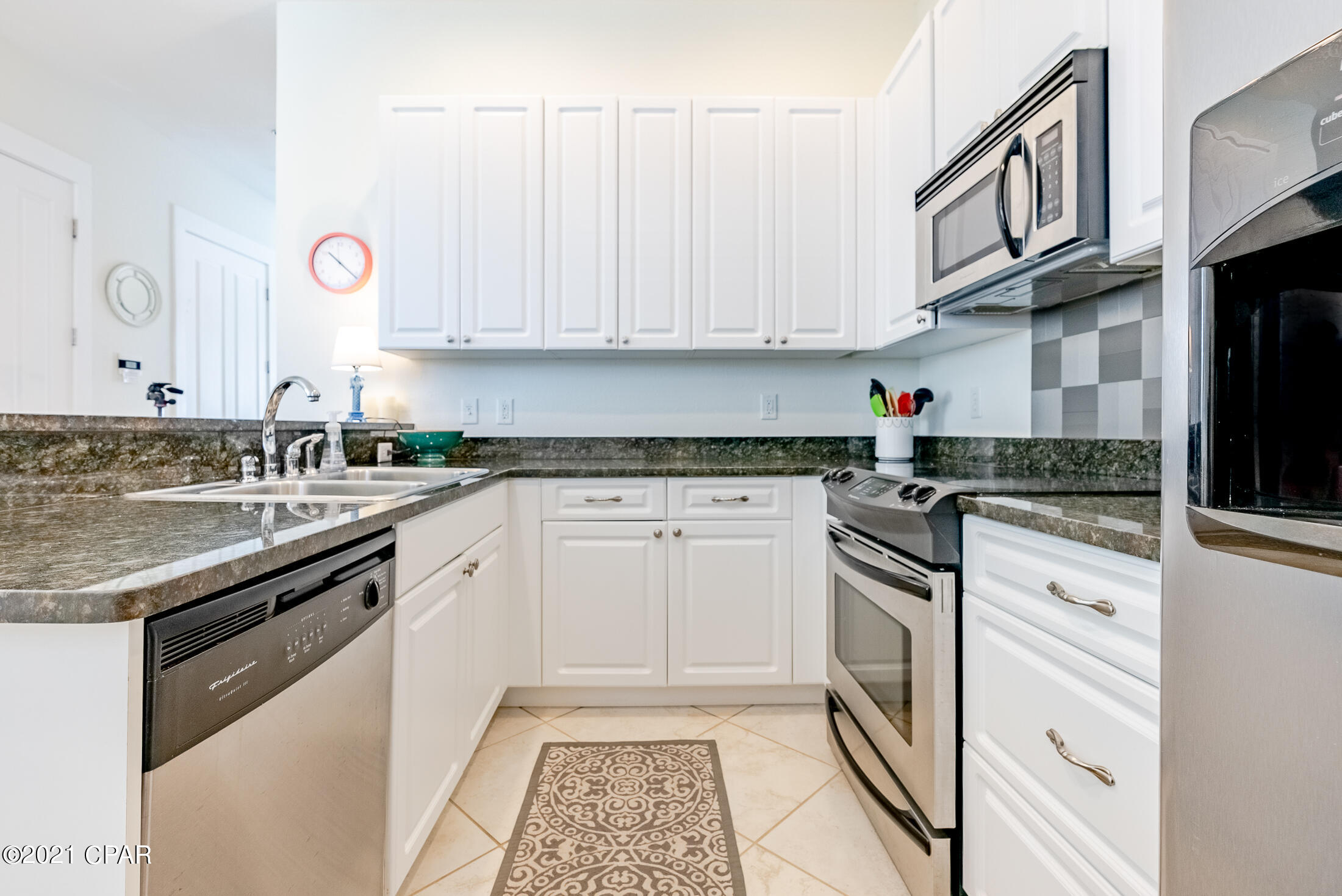 Casa Del Mar - Residential