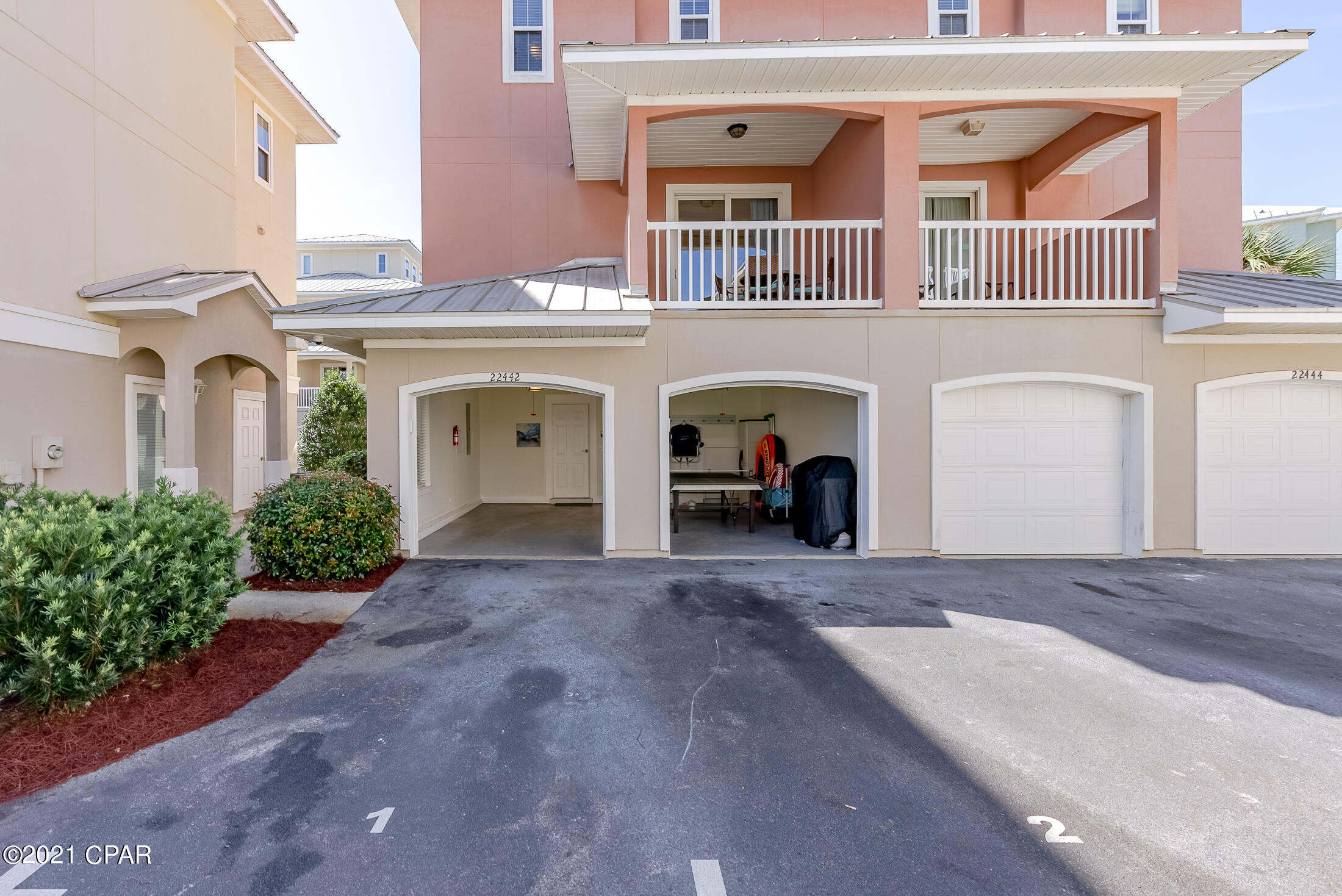 Casa Del Mar - Residential