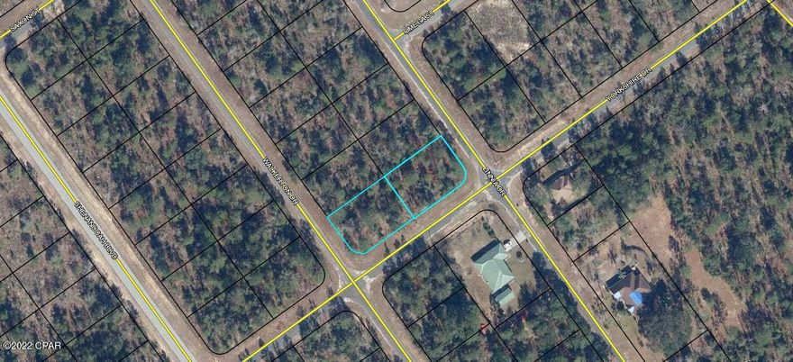 SPACIOUS DOUBLE CORNER LOTS in the beautiful Sunny Hills subdivision!  Sunny Hills has many things to offer such as a golf-course, numerous lakes/ponds with 5 different boat landings for fishing, and swimming. Washington County offers some of the lowest property taxes in the State of Florida. The neighborhood is deed restricted with no mobile homes allowed; however, there is no HOA. Don't miss your opportunity to be only about 45 minutes from the World's Most Beautiful Beaches!!! Buyer is to pay owner's title policy, doc stamps on deed and closing fee.  Lots can be split up and sold individually for $12,000 each.  Contact your favorite realtor today!