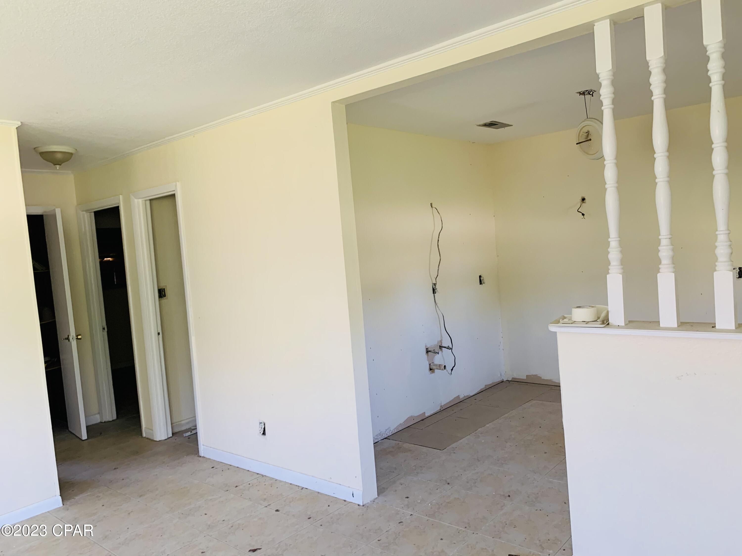 [No Recorded Subdiv] - Commercial Sale