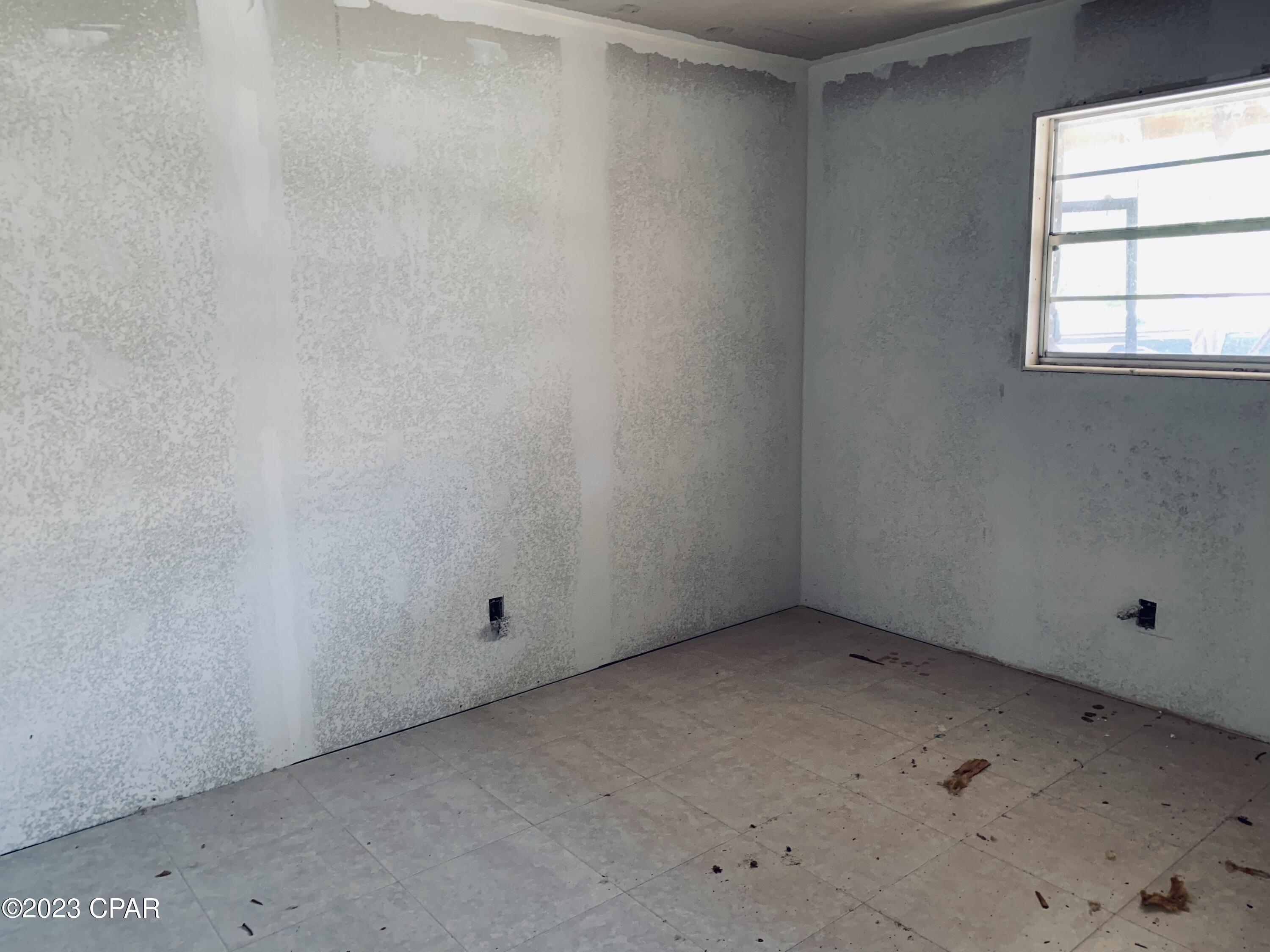 [No Recorded Subdiv] - Commercial Sale