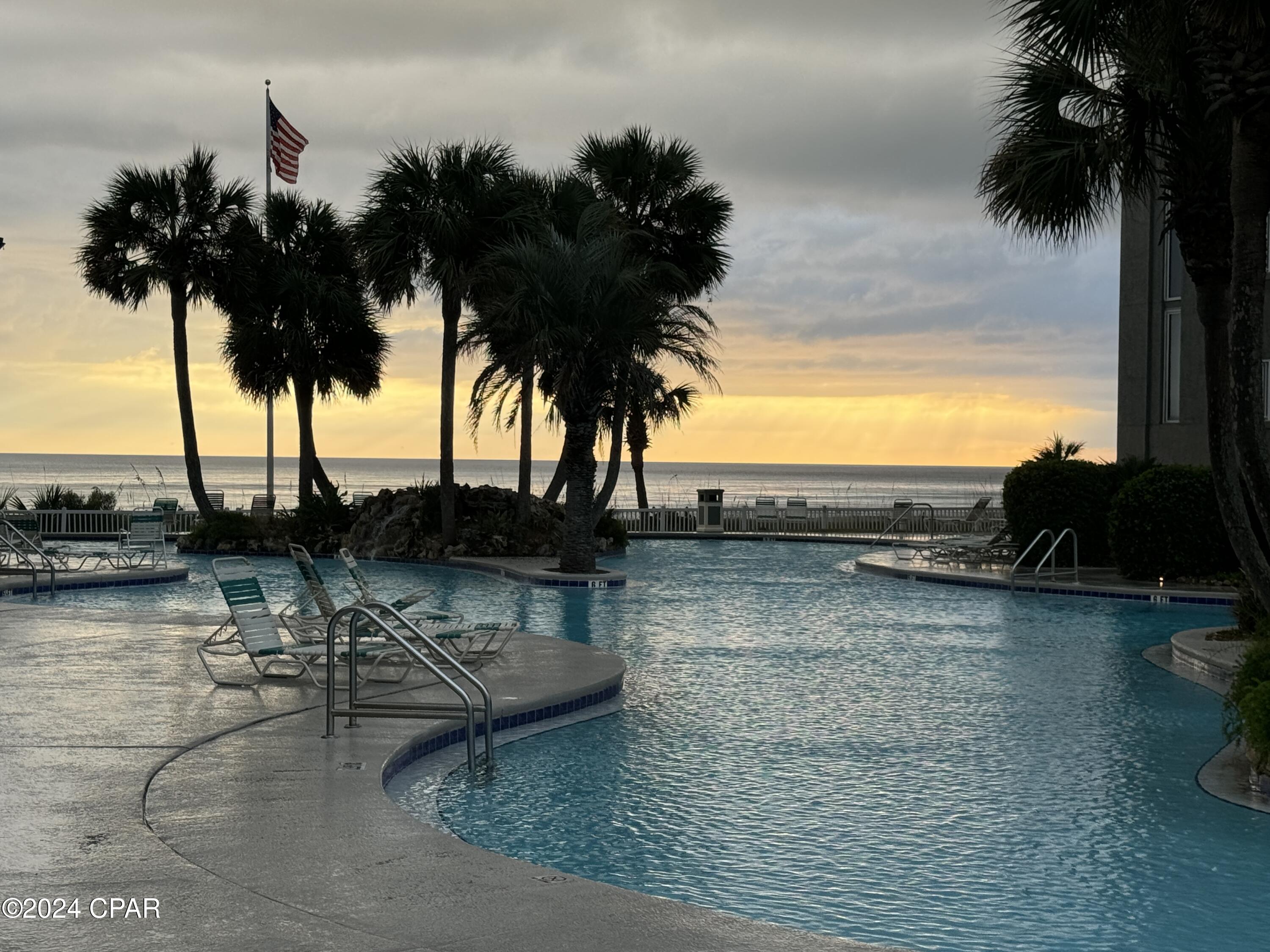 Long Beach Towers IV - Residential