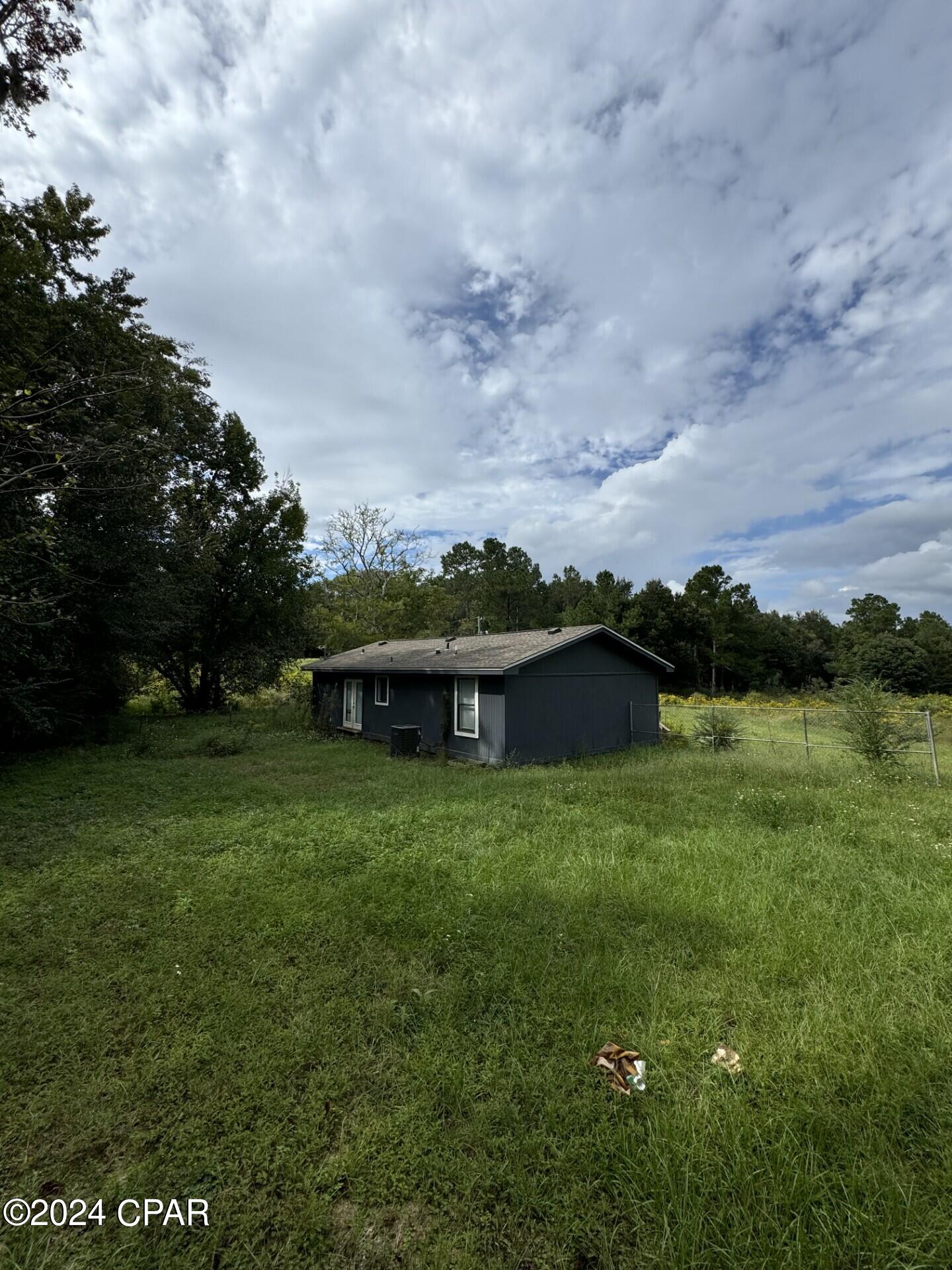 Cottondale - Commercial Sale