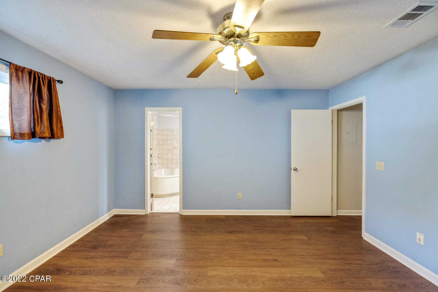 Shade Tree Condo Ph II - Residential