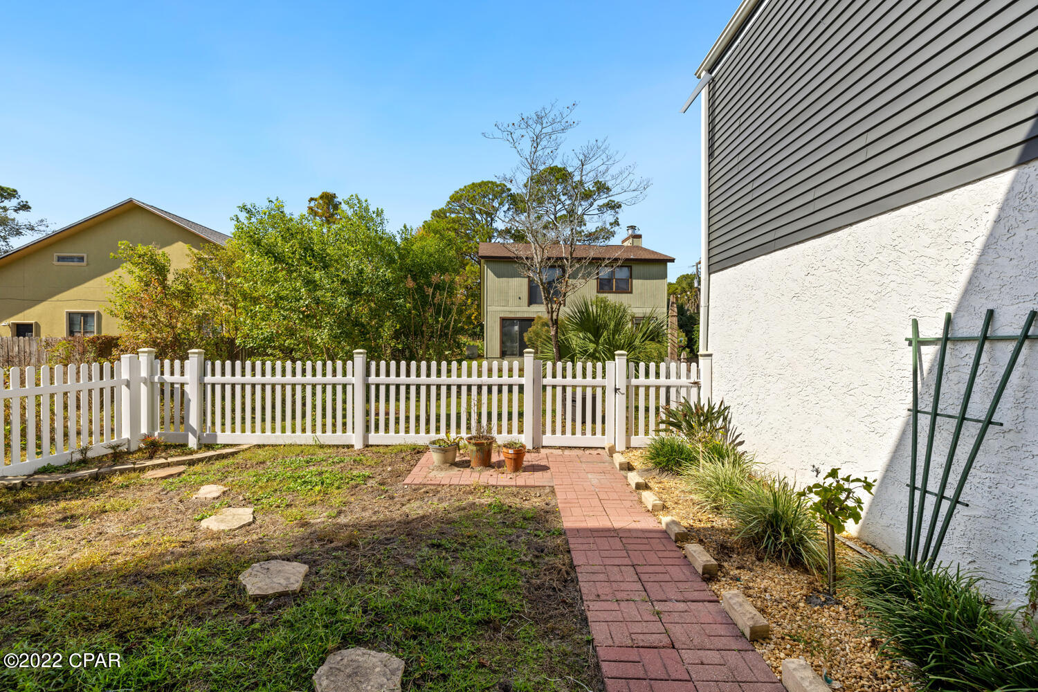 Shade Tree Condo Ph II - Residential