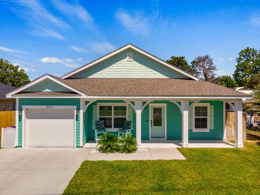 SHORT TERM RENTAL POTENTIAL WITH THE WEST END LOCATION AND NO HOA FEE!  Close to Lake Powell.  Enjoy great access to the lake for canoeing, kayaking and paddle boarding.   Fenced in back yard. big enough for future pool.  This lovely home has been freshly painted, has 9' and 10' tray ceilings.  A great open concept with split bedrooms.  Master bath has large corner tub with separate shower, double sinks and walk-in closet.  Granite counters, tile flooring, 1 car garage, sprinkler system, hurricane shutters, built to 130 m p h rating.  Replacement Oil Rubbed Bronze Lever style knobs convey with the home. As well as all curtain rods, blinds and refrigerator.