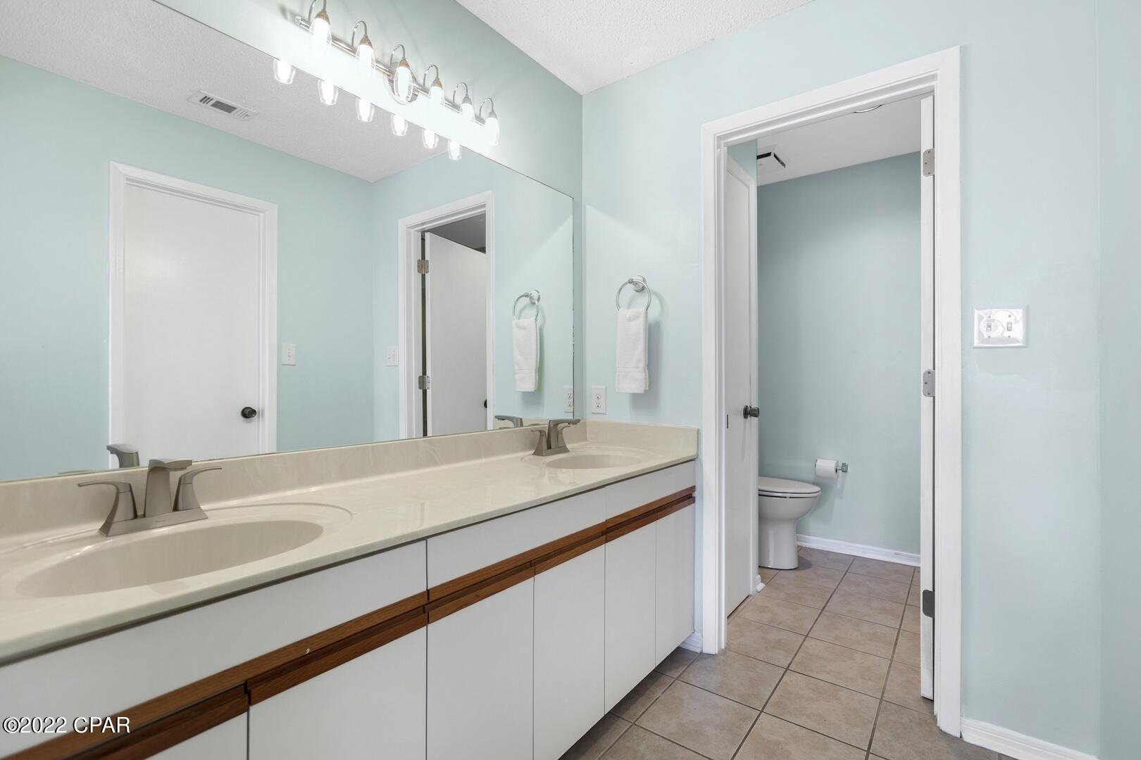 Edgewater Golf Villas 6 B - Residential