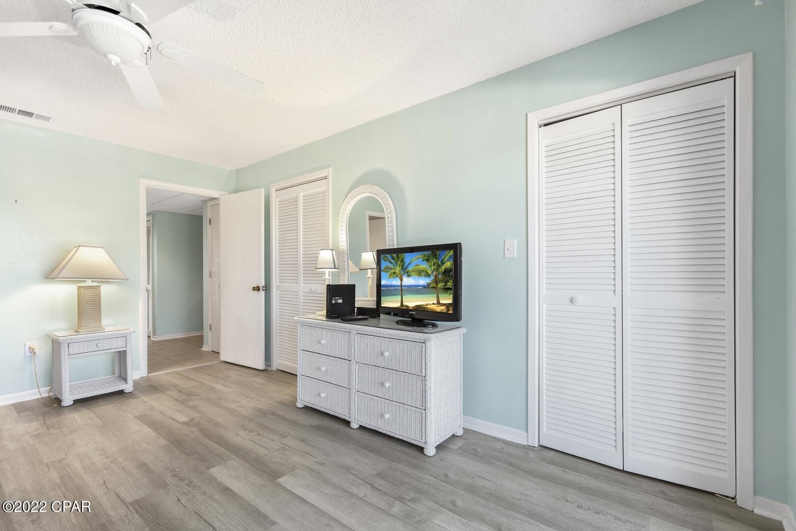 Edgewater Golf Villas 6 B - Residential