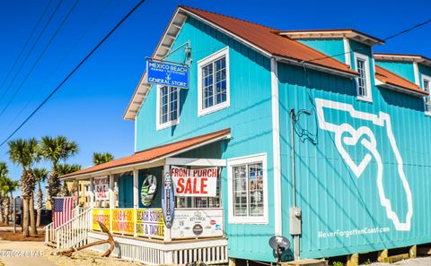 A home in Mexico Beach