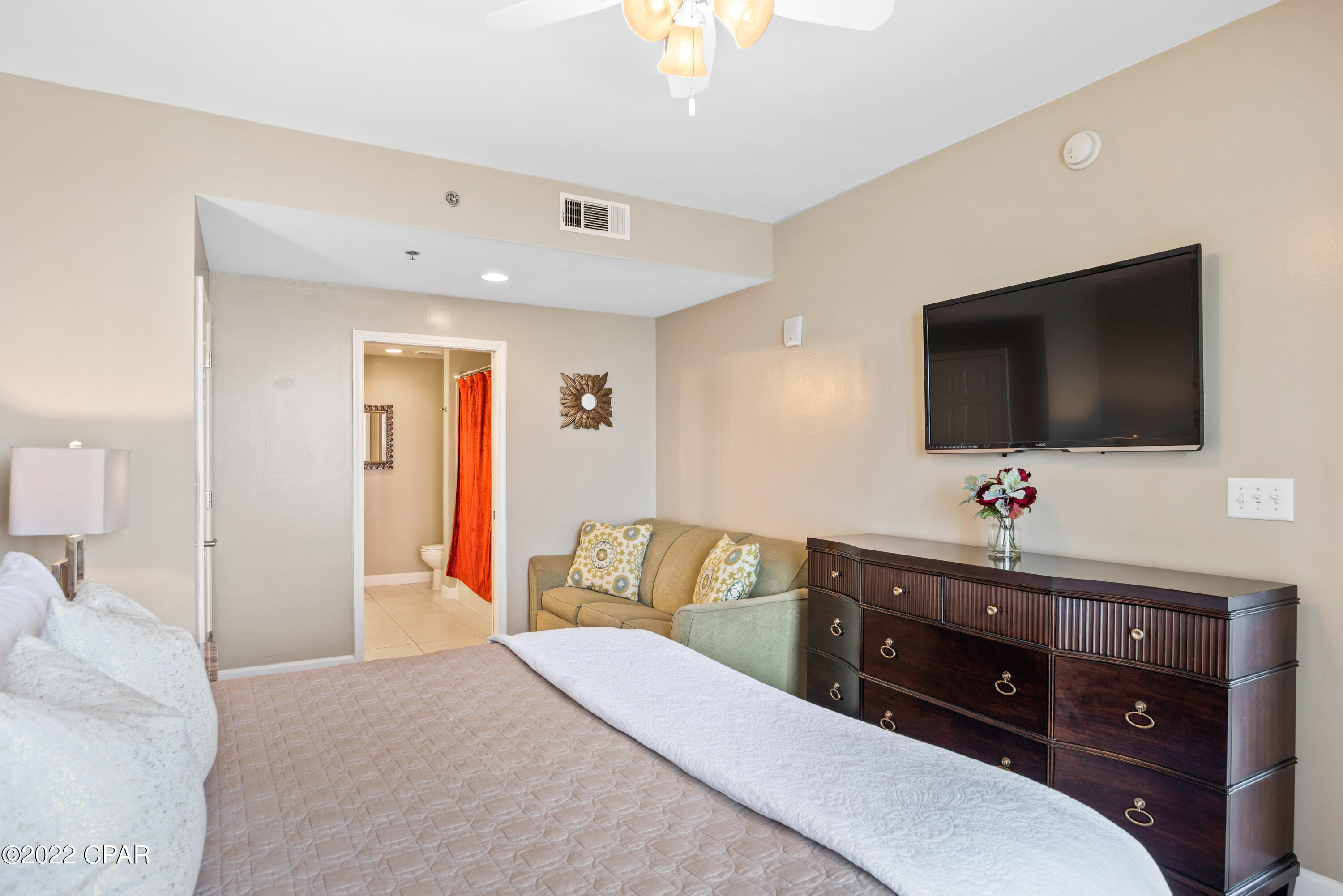 Splash Condo - Residential