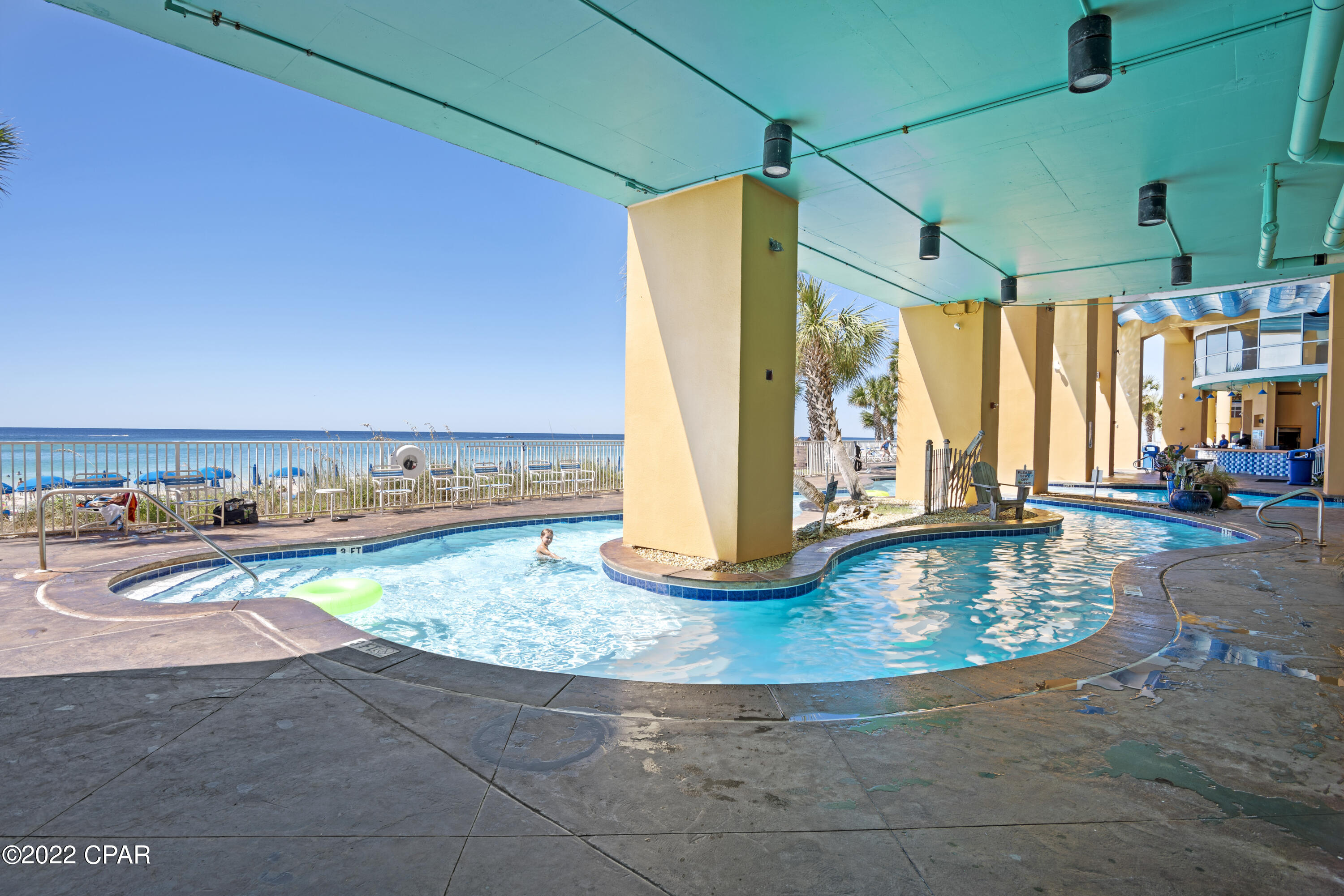 Splash Condo - Residential