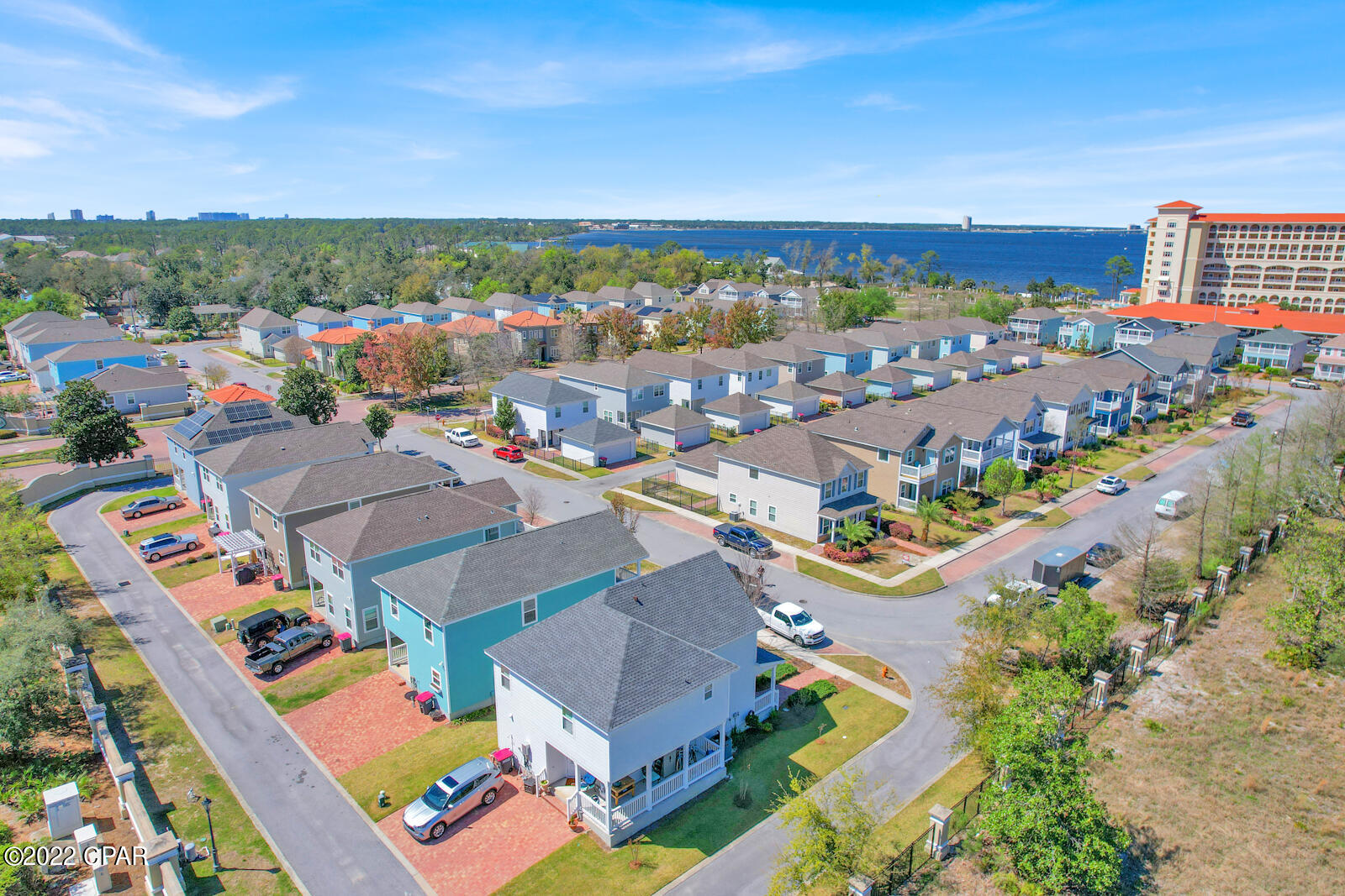 Magnolia Bay Club - Residential