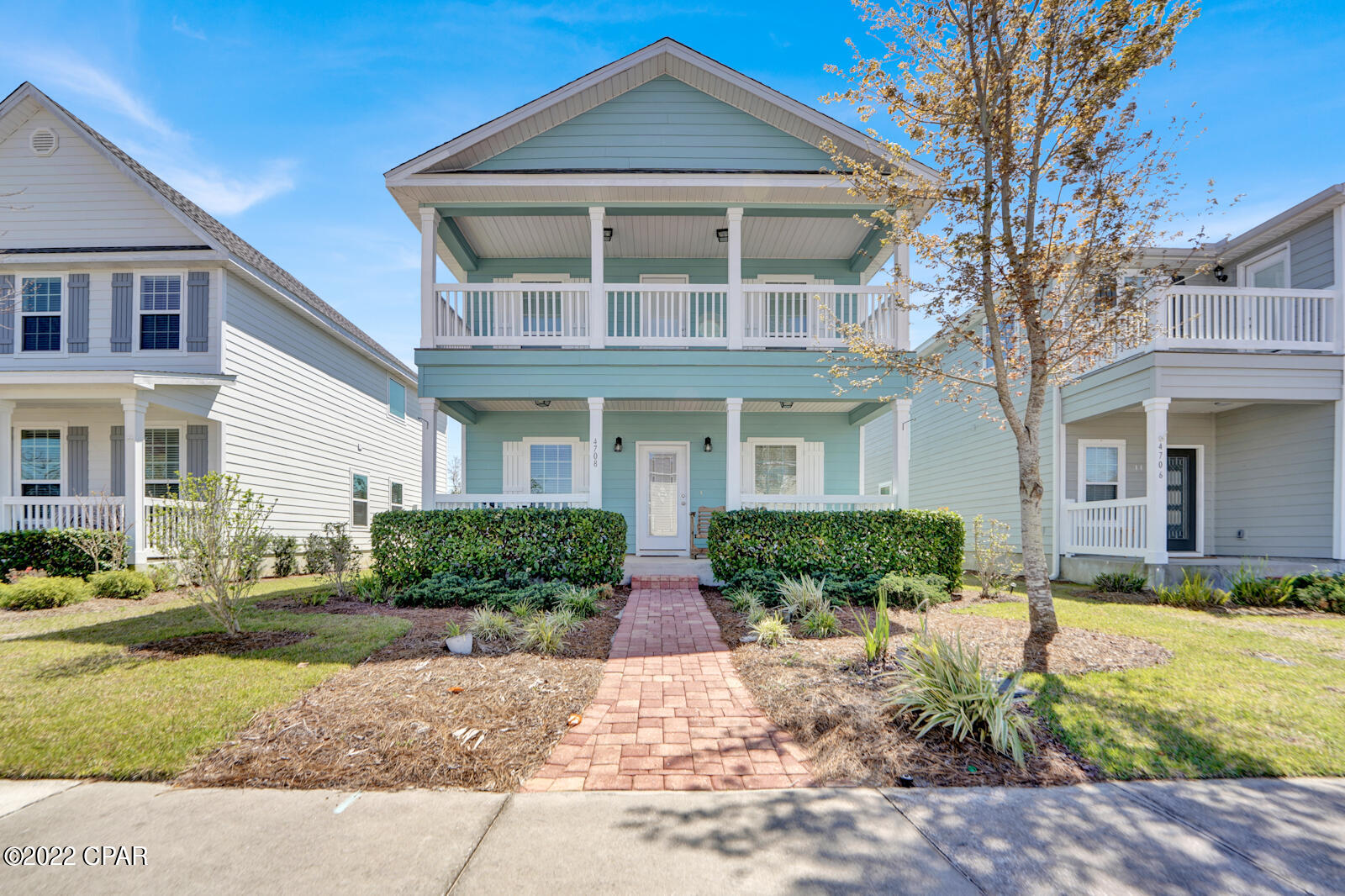 Magnolia Bay Club - Residential