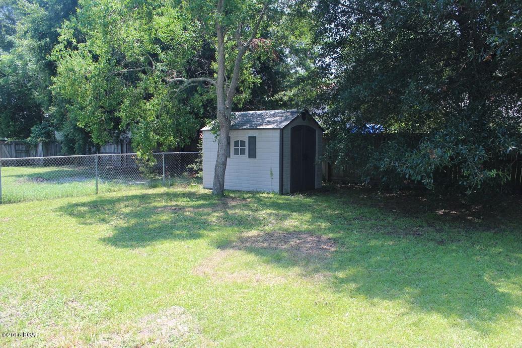 Pine Woods Dev Phase II - Residential Lease