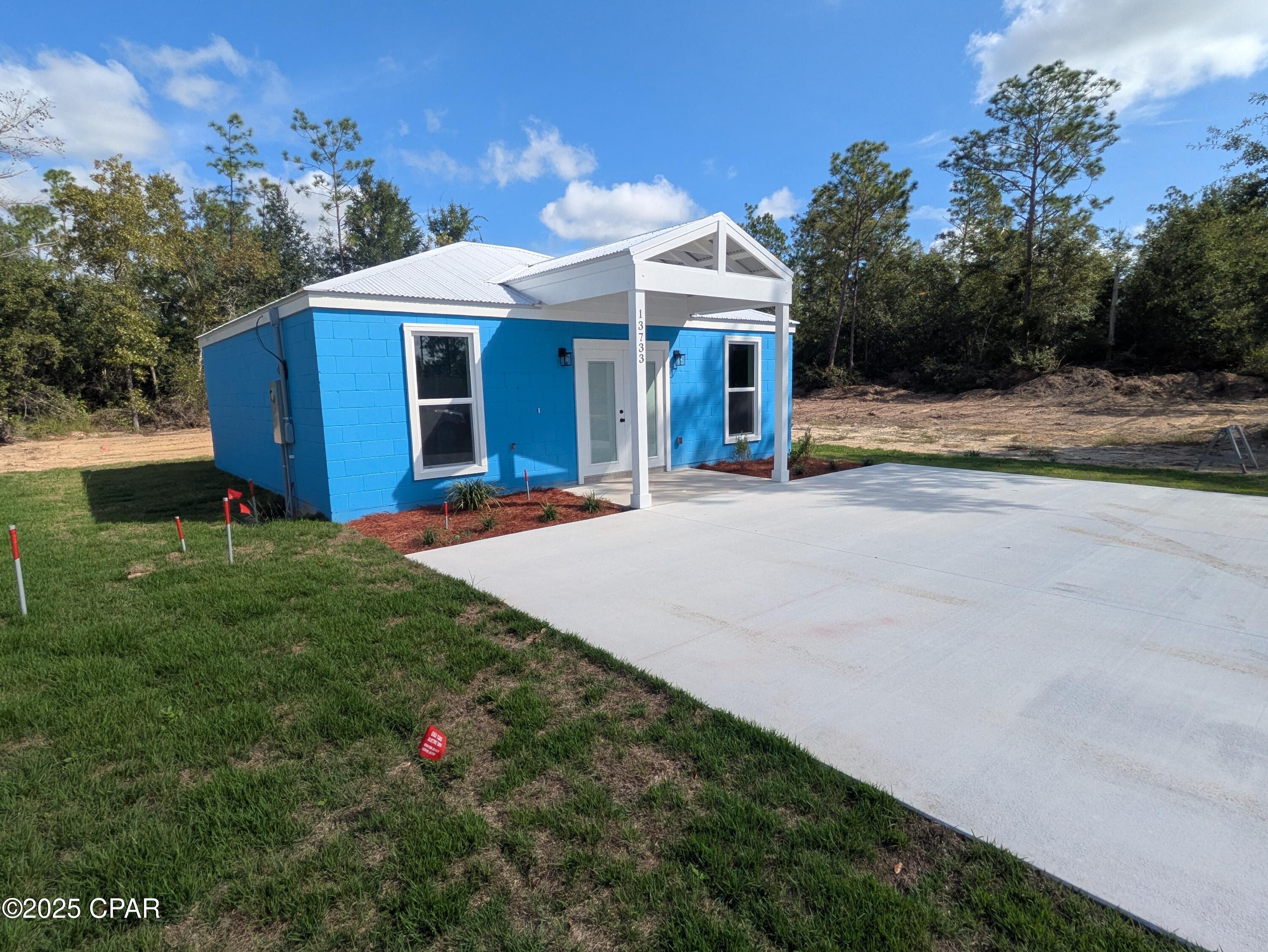 South Caravana Manor - Residential