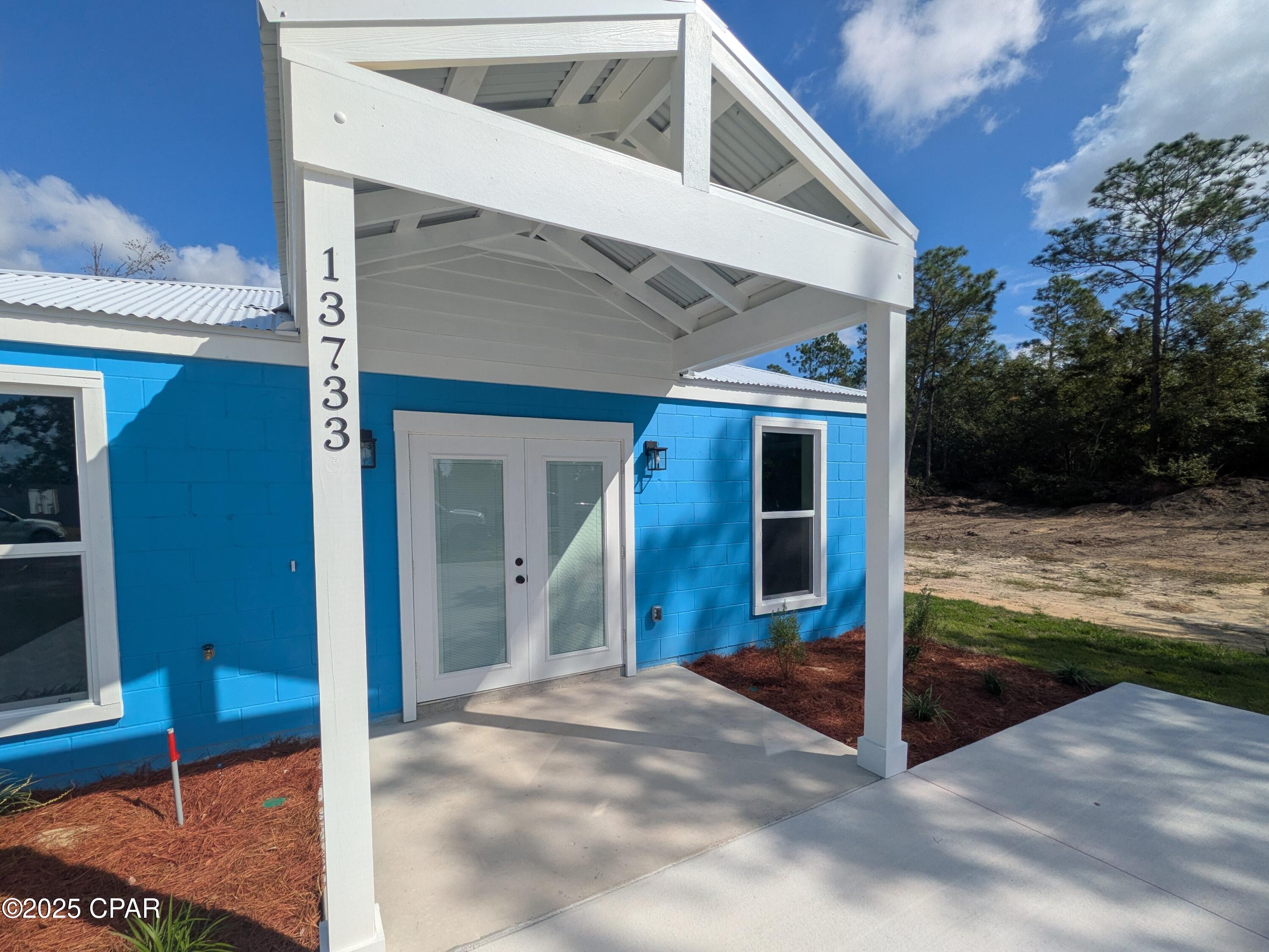 South Caravana Manor - Residential