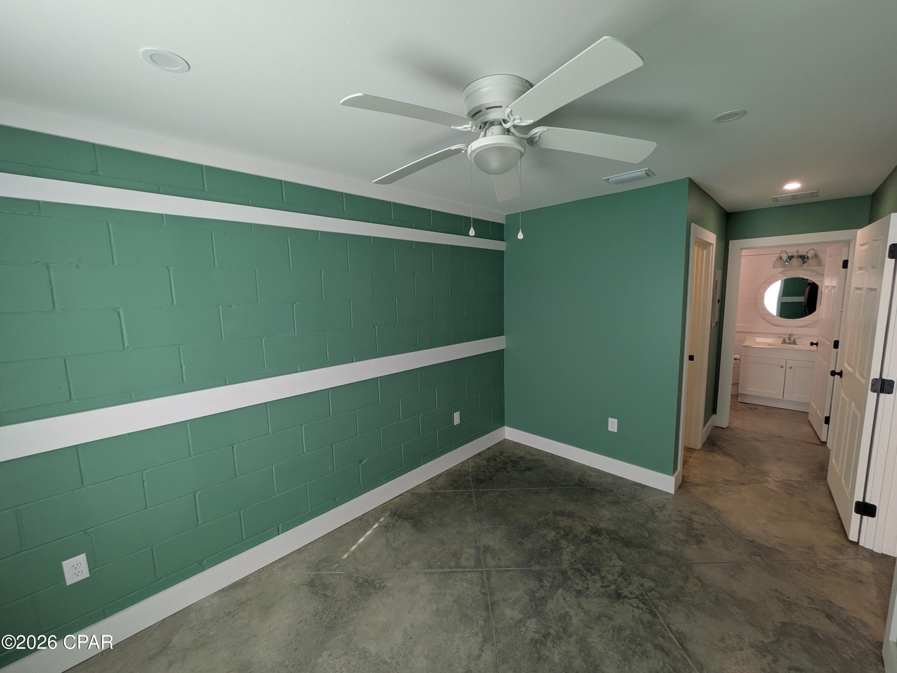 South Caravana Manor - Residential