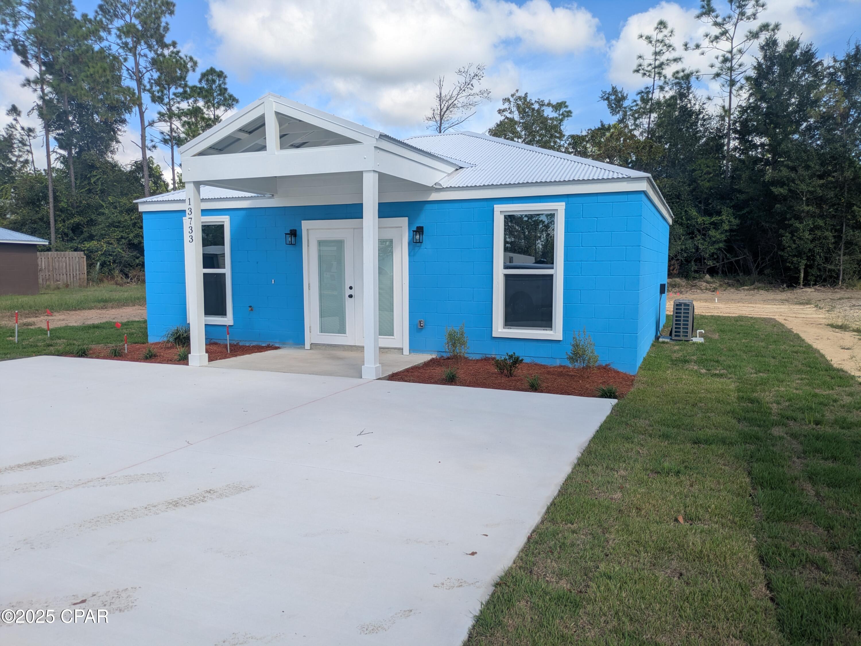 South Caravana Manor - Residential