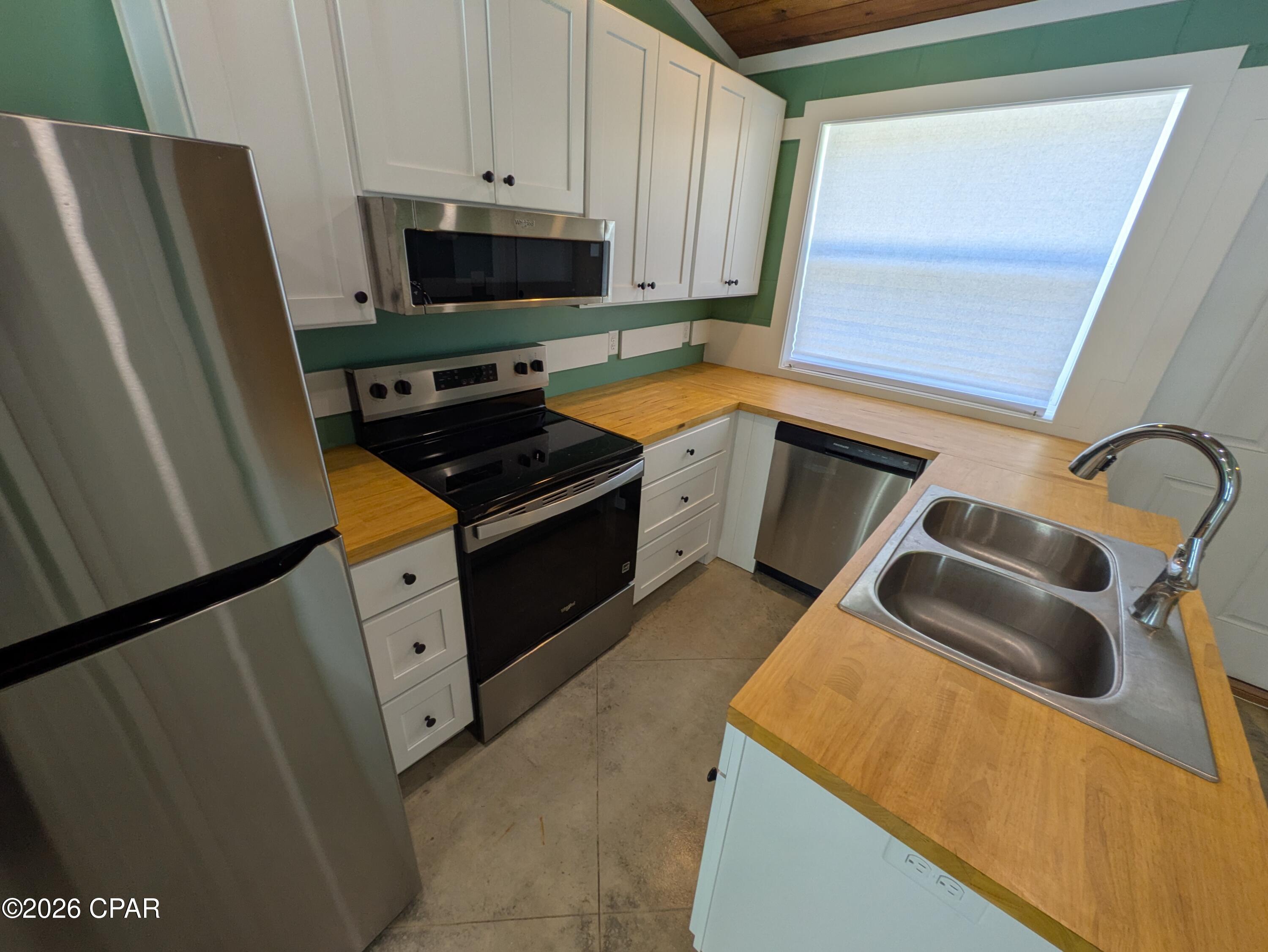 South Caravana Manor - Residential