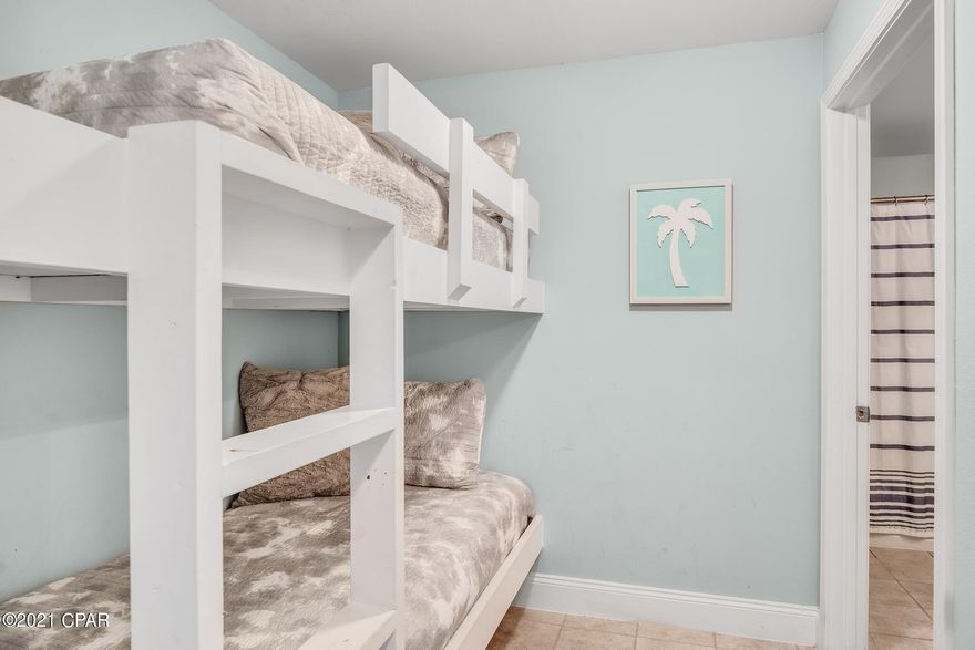 Absolutely Beautiful 1 Bedroom, 2 Bath And Bunk Room With A Generous 1047 Sq. Ft.. Overlooking Amazing Lake and City views. Granite Countertops,  Full Applianced Kitchen With Breakfast Bar, Dining Area, Living Room, Large Balcony That Overlooks The Lake With Amazing Views Of The Beautiful Fountain Shows At Laketown Wharf! This Property Is Conveniently Located On The 3rd Floor.  LTW Also Features 5 Swimming Pools, Putting Green, Conv. Center & Commercial Space That Includes 3 Restaurants, Salon & Candy Shop.