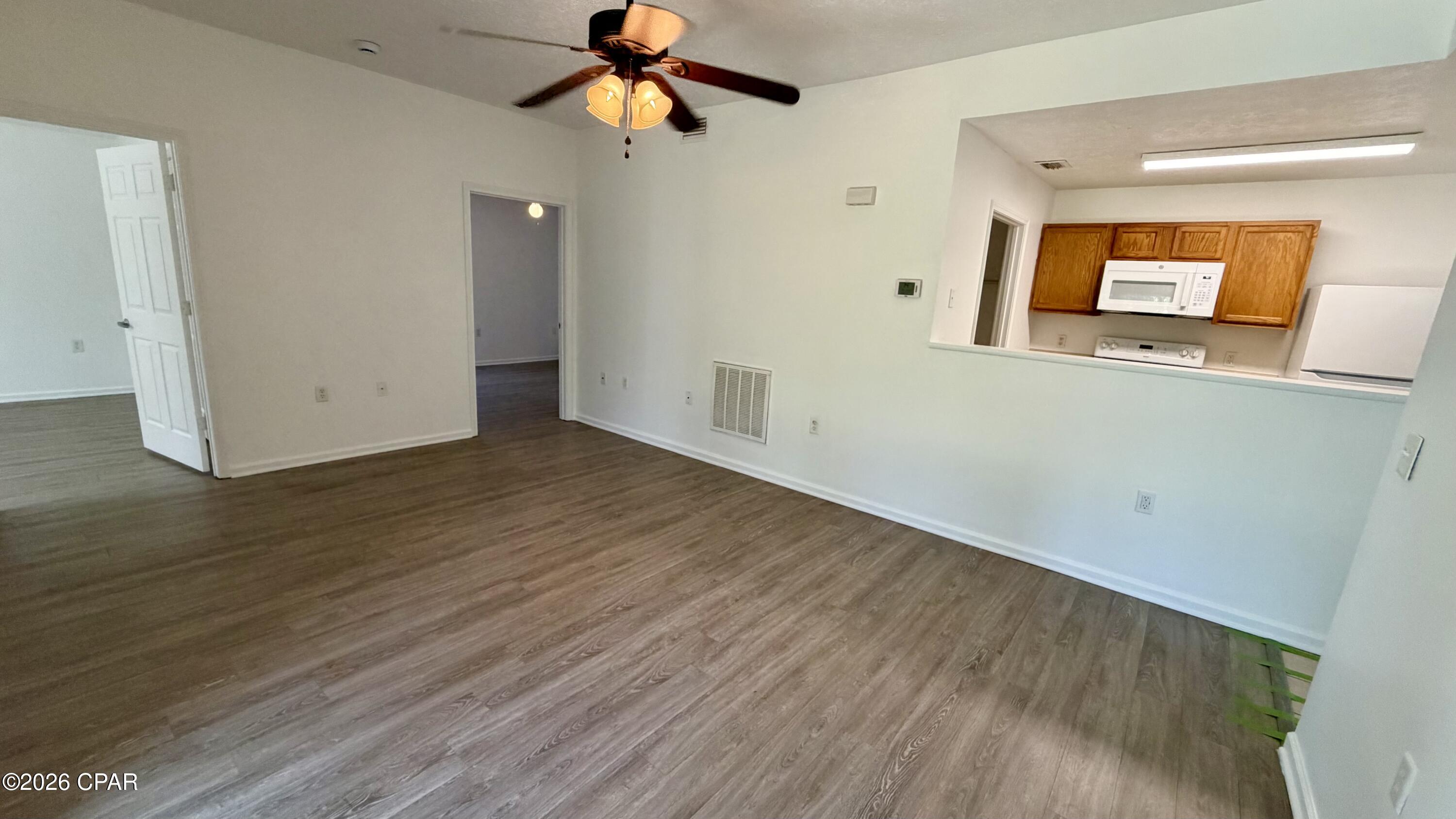 [No Recorded Subdiv] - Residential Lease