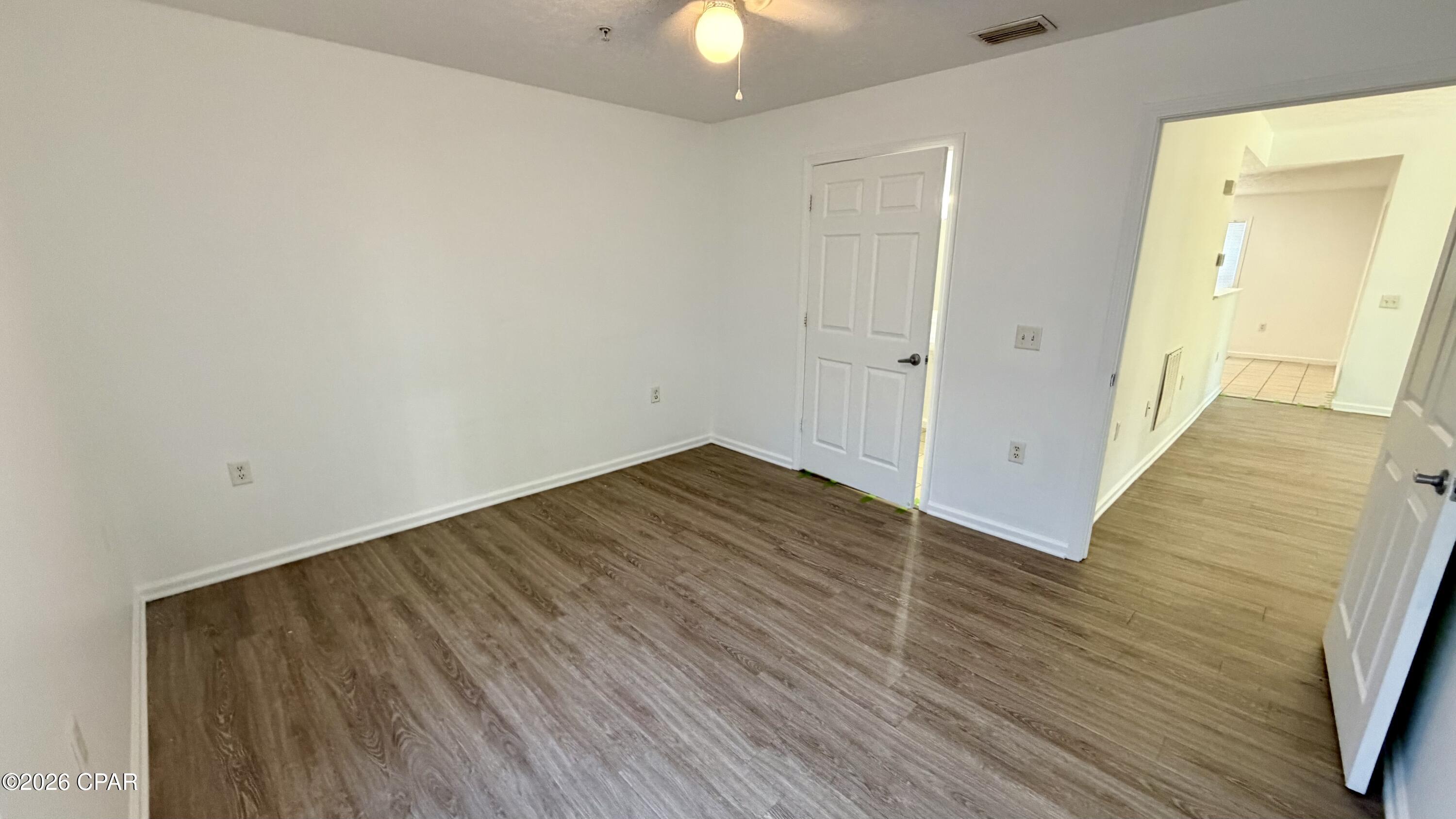 [No Recorded Subdiv] - Residential Lease