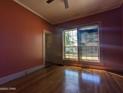 A home in Bonifay