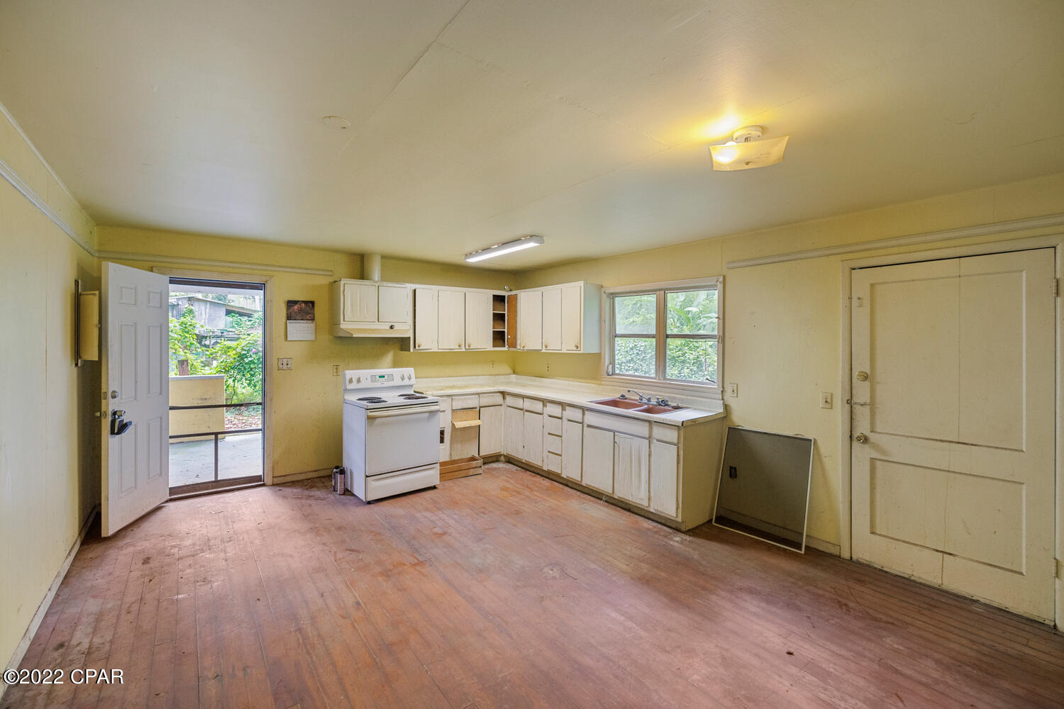 Burnt Mill Creek - Residential