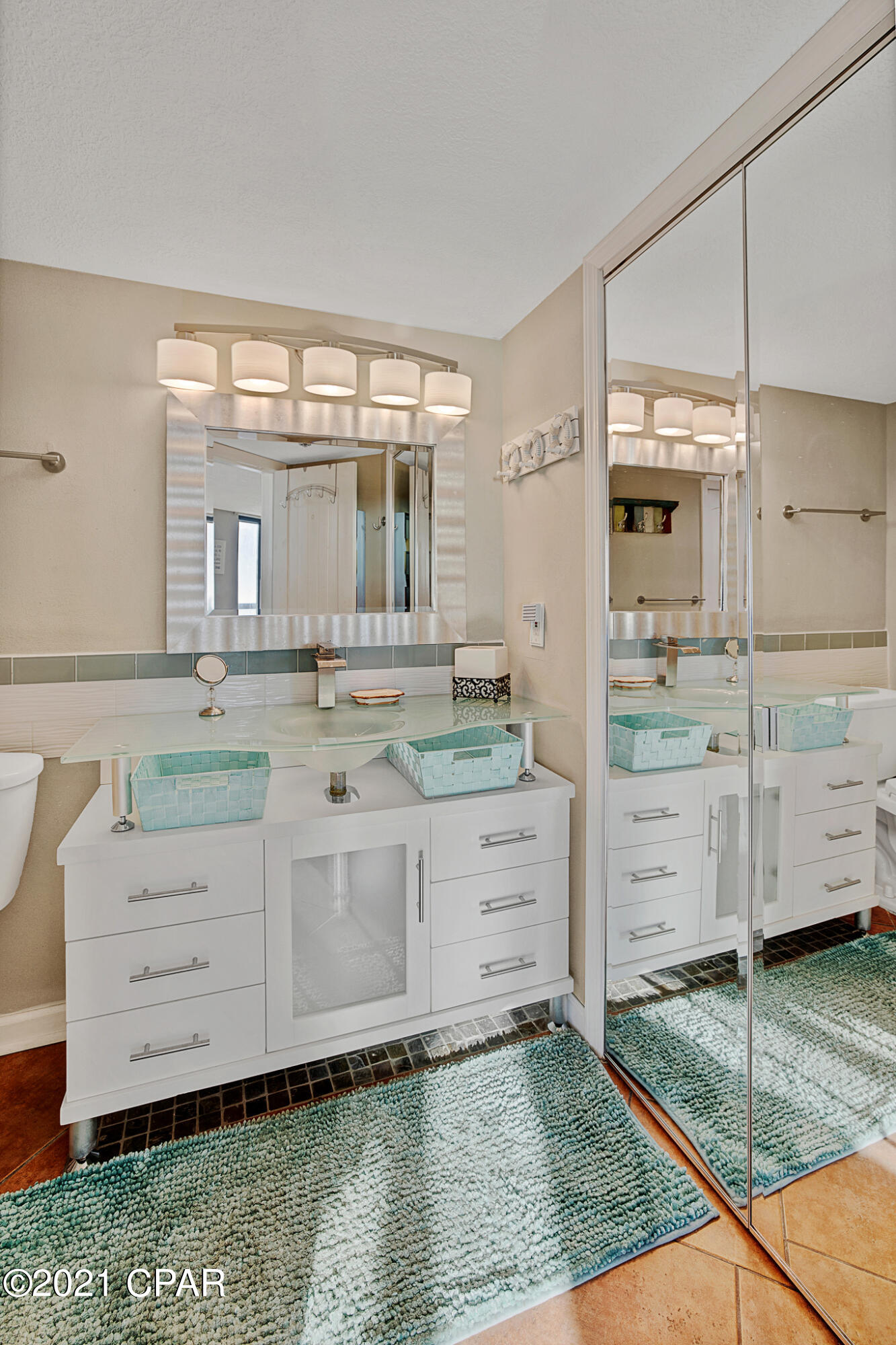 Sunbird Condo - Residential