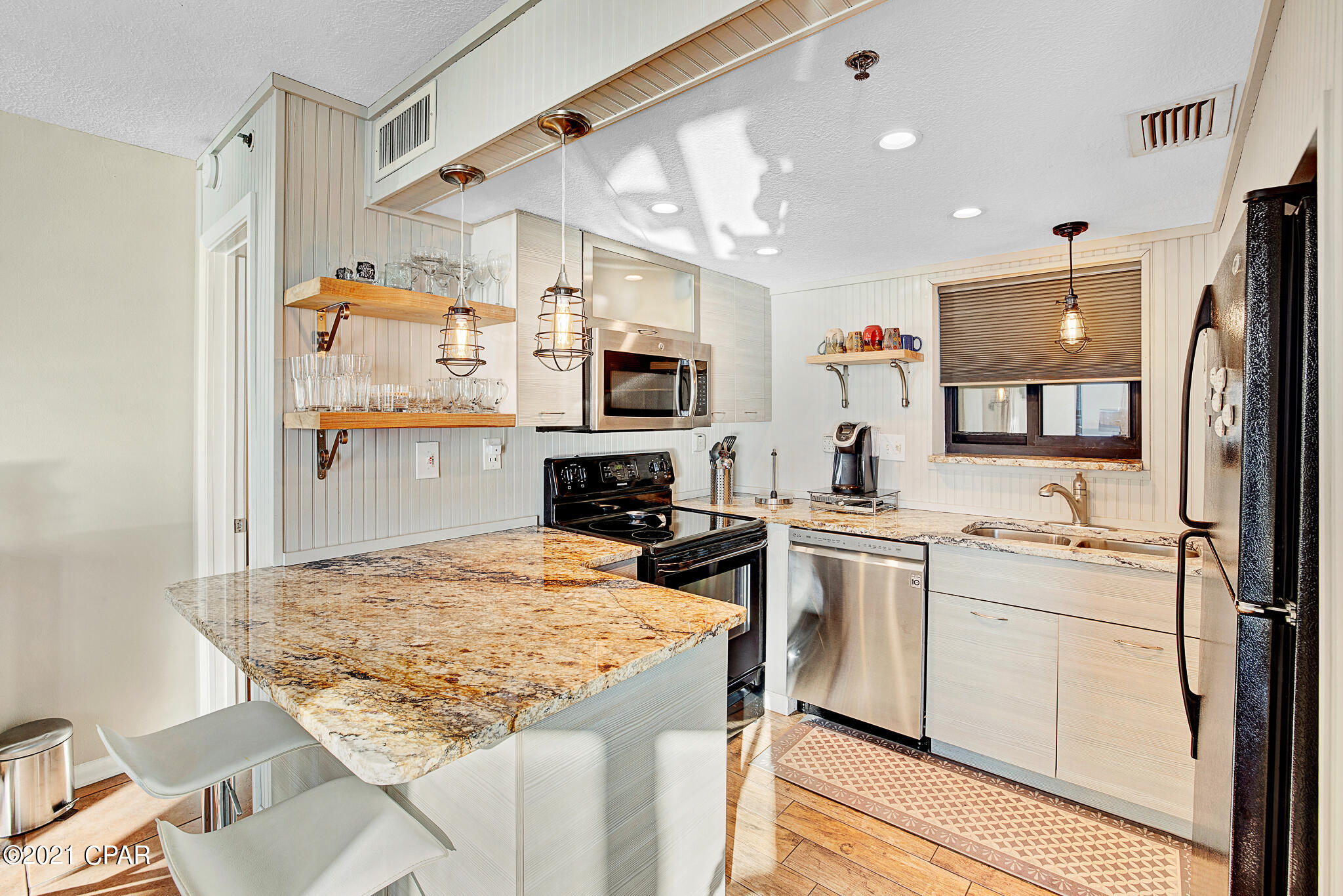 Sunbird Condo - Residential