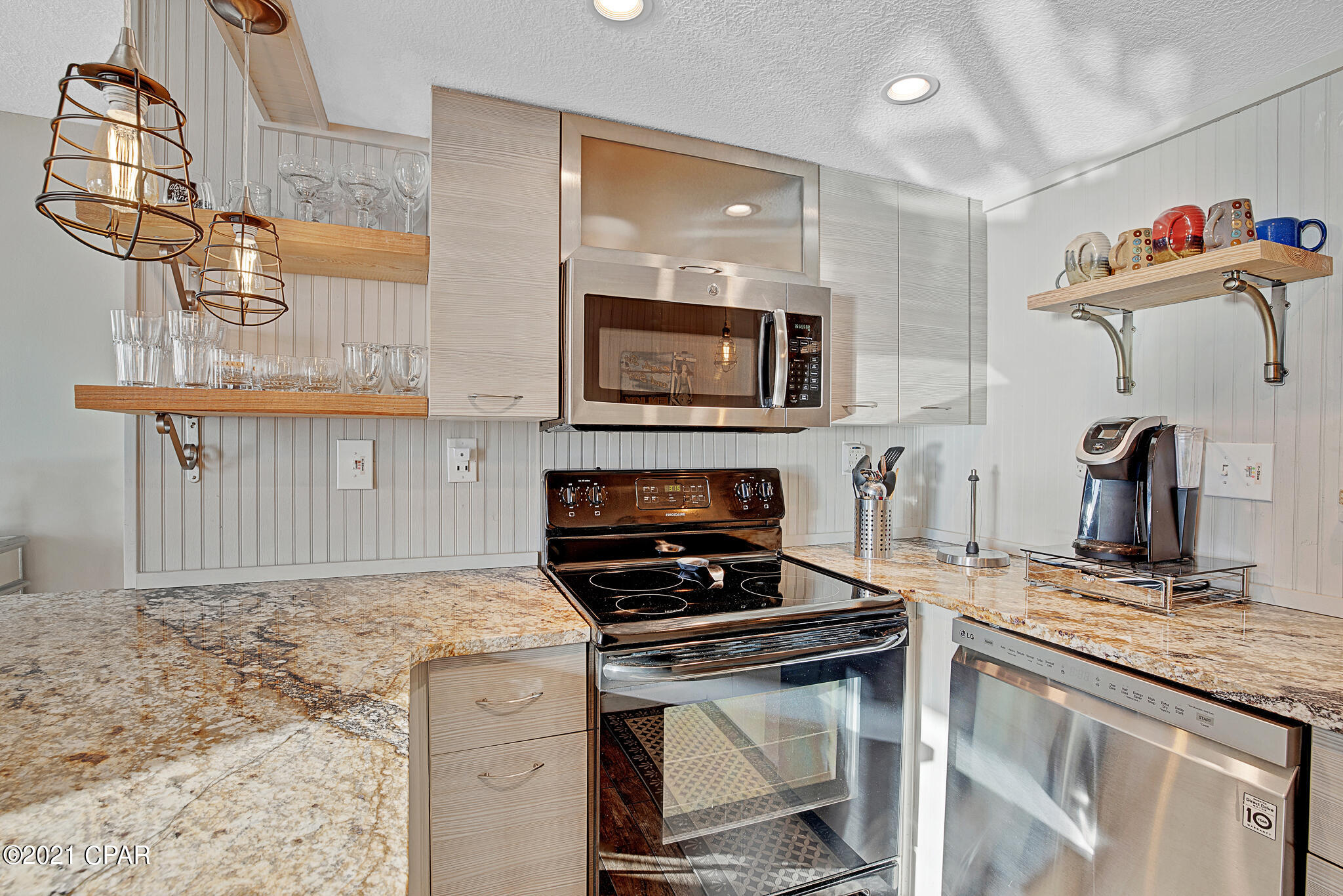 Sunbird Condo - Residential