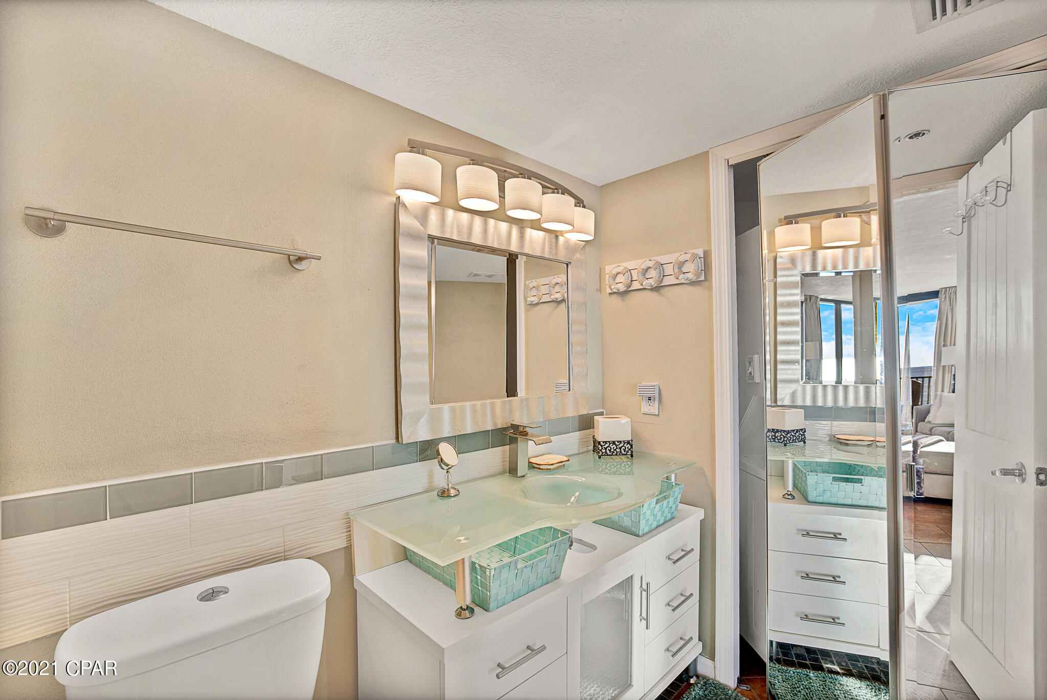 Sunbird Condo - Residential