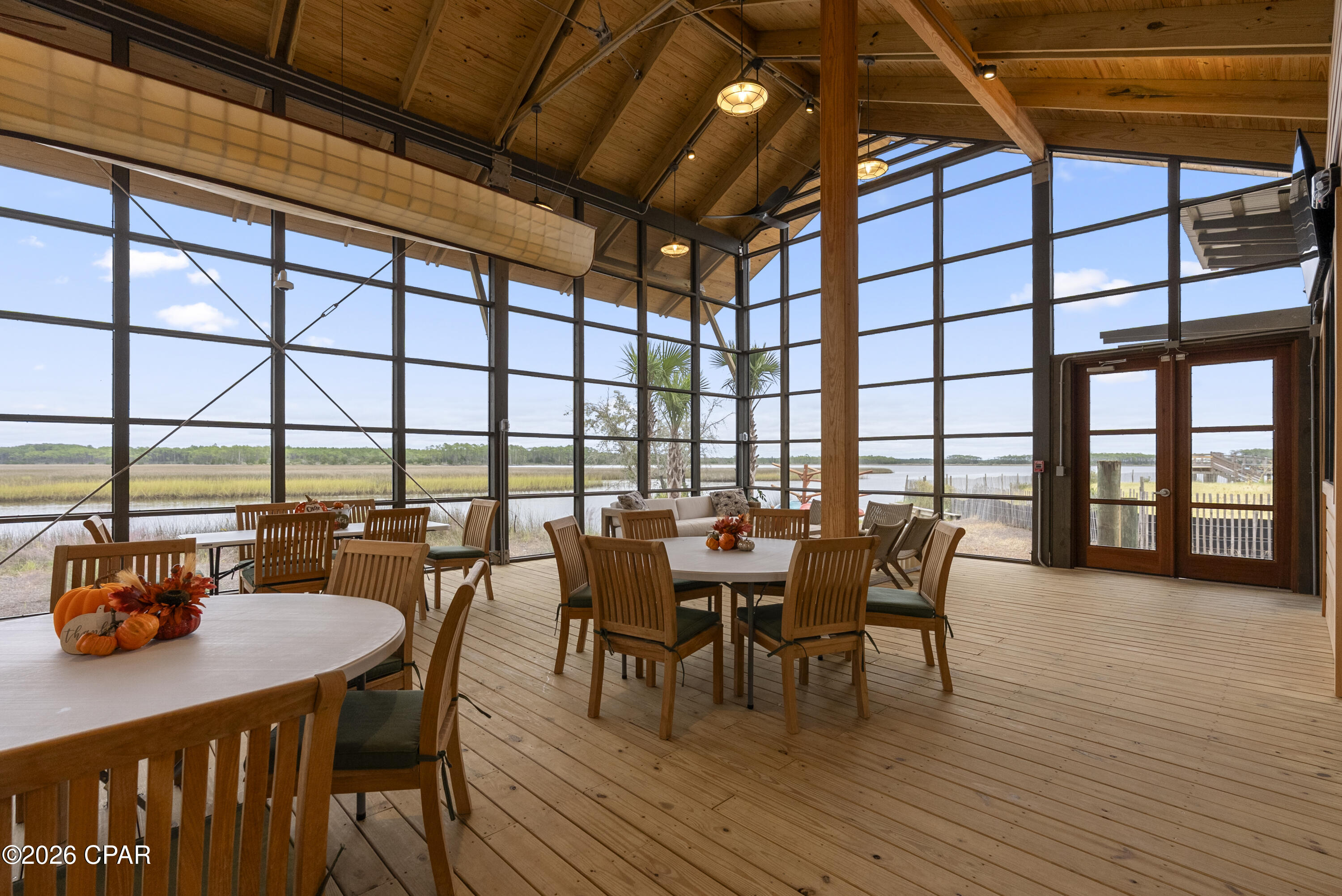 Rivercamps On Crooked Creek - Residential