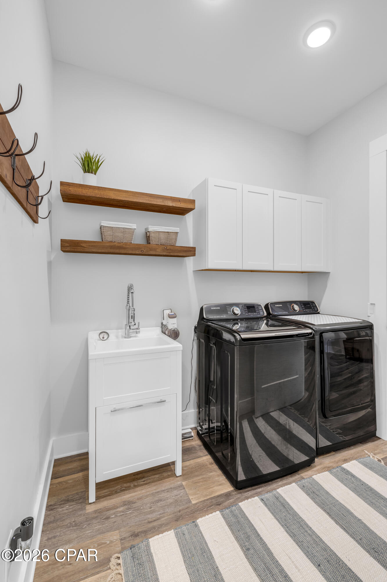 Rivercamps On Crooked Creek - Residential