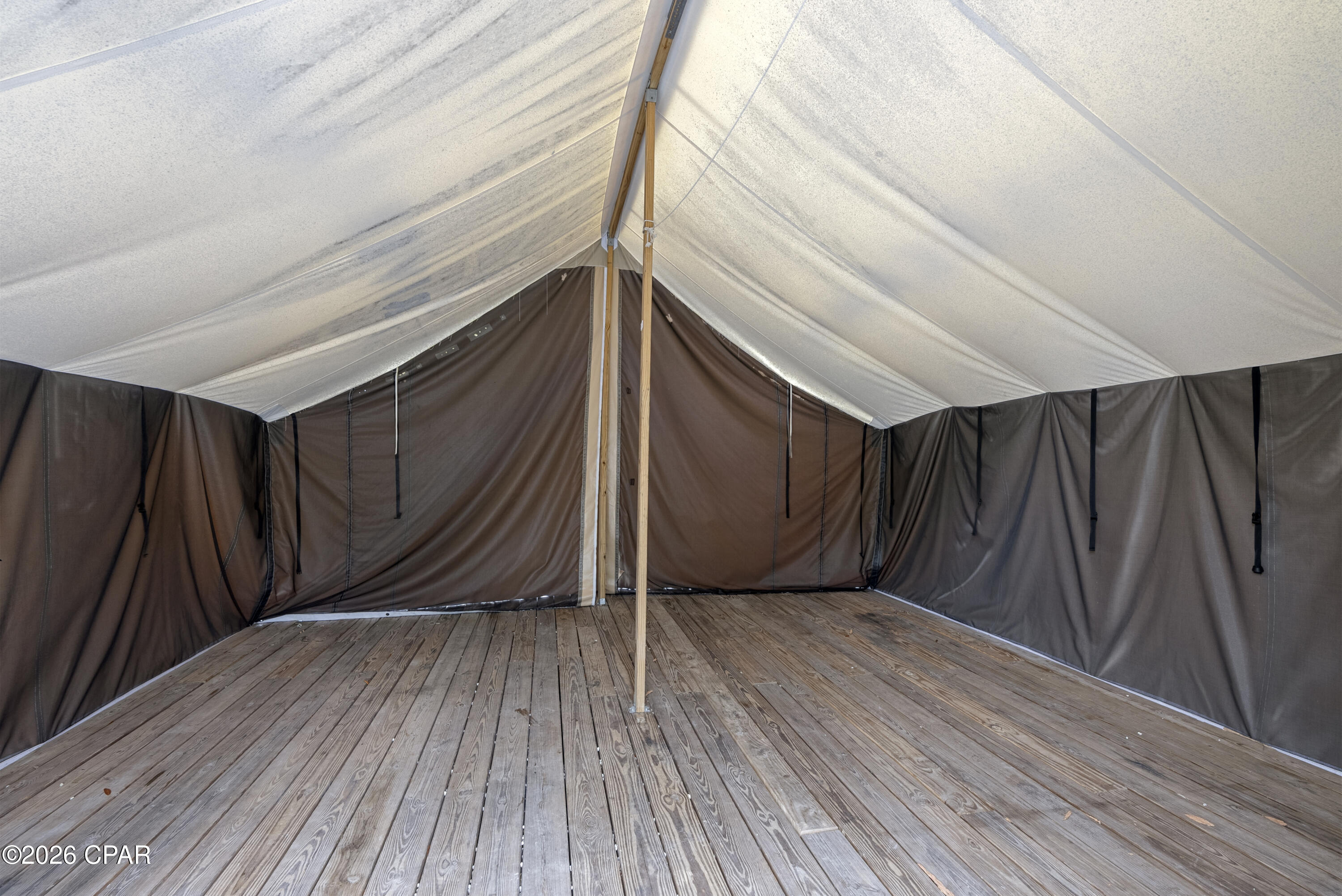 Rivercamps On Crooked Creek - Residential