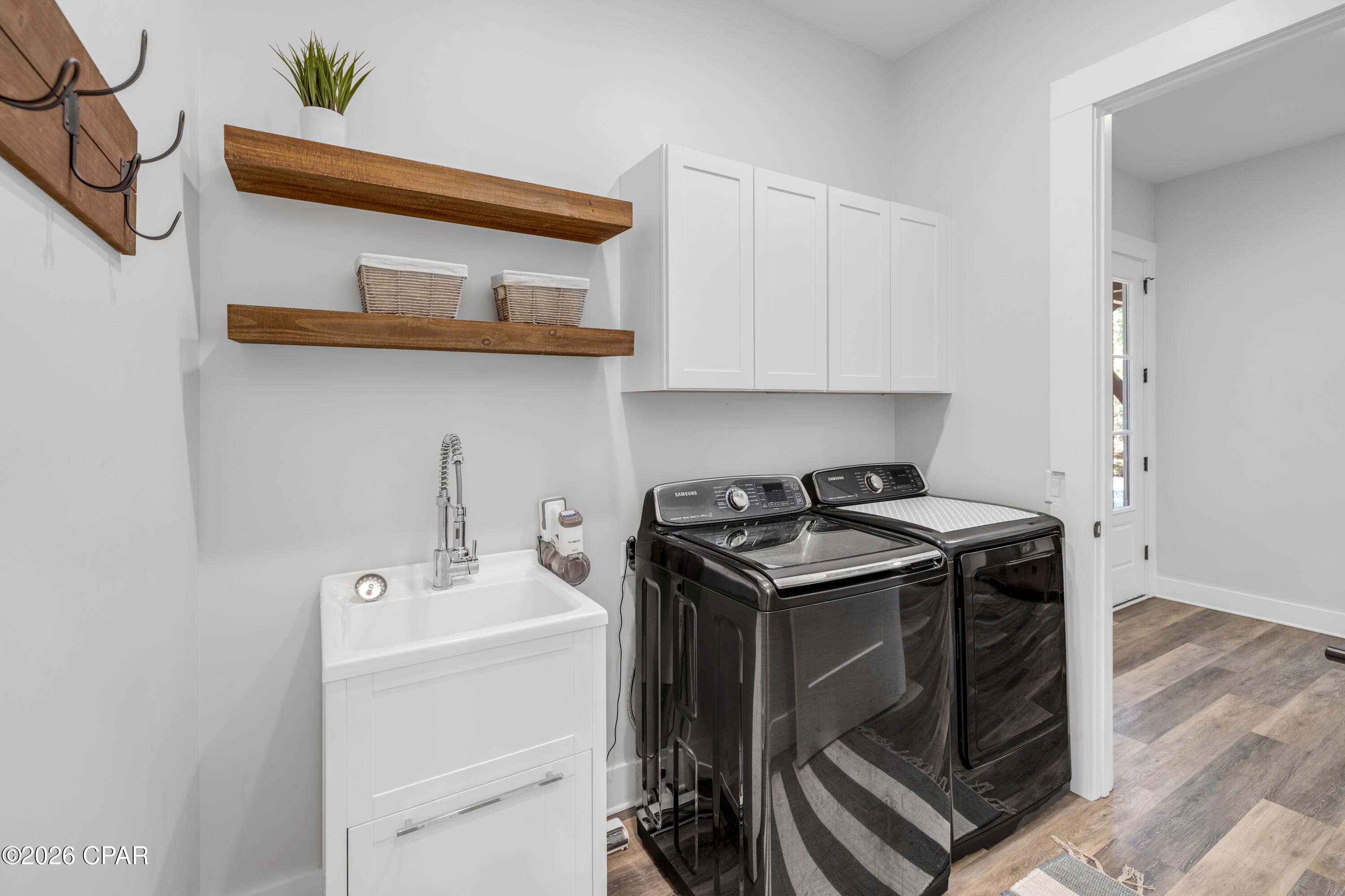 Rivercamps On Crooked Creek - Residential