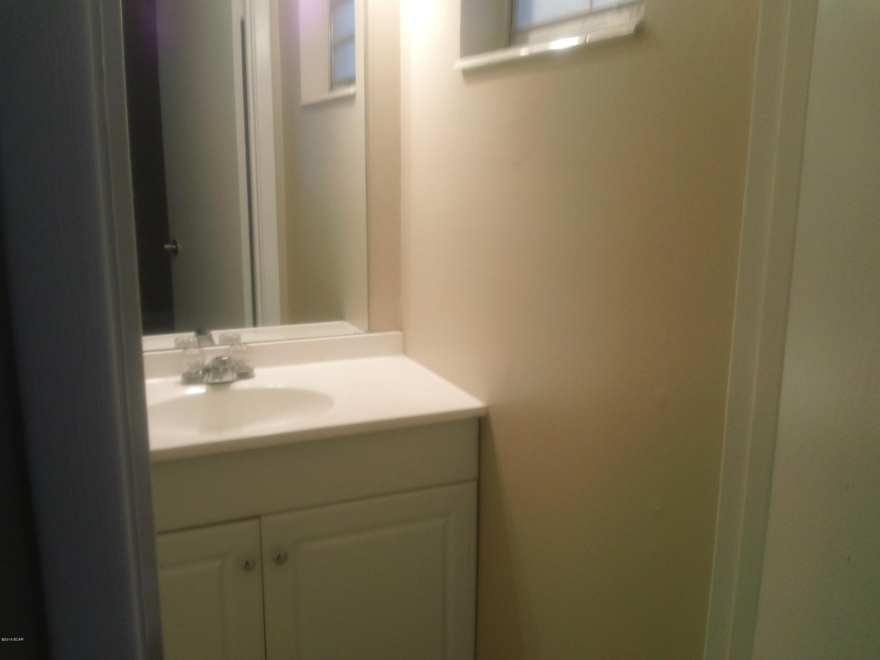 Lannie Rowe Lake Estates U-8 - Residential Lease