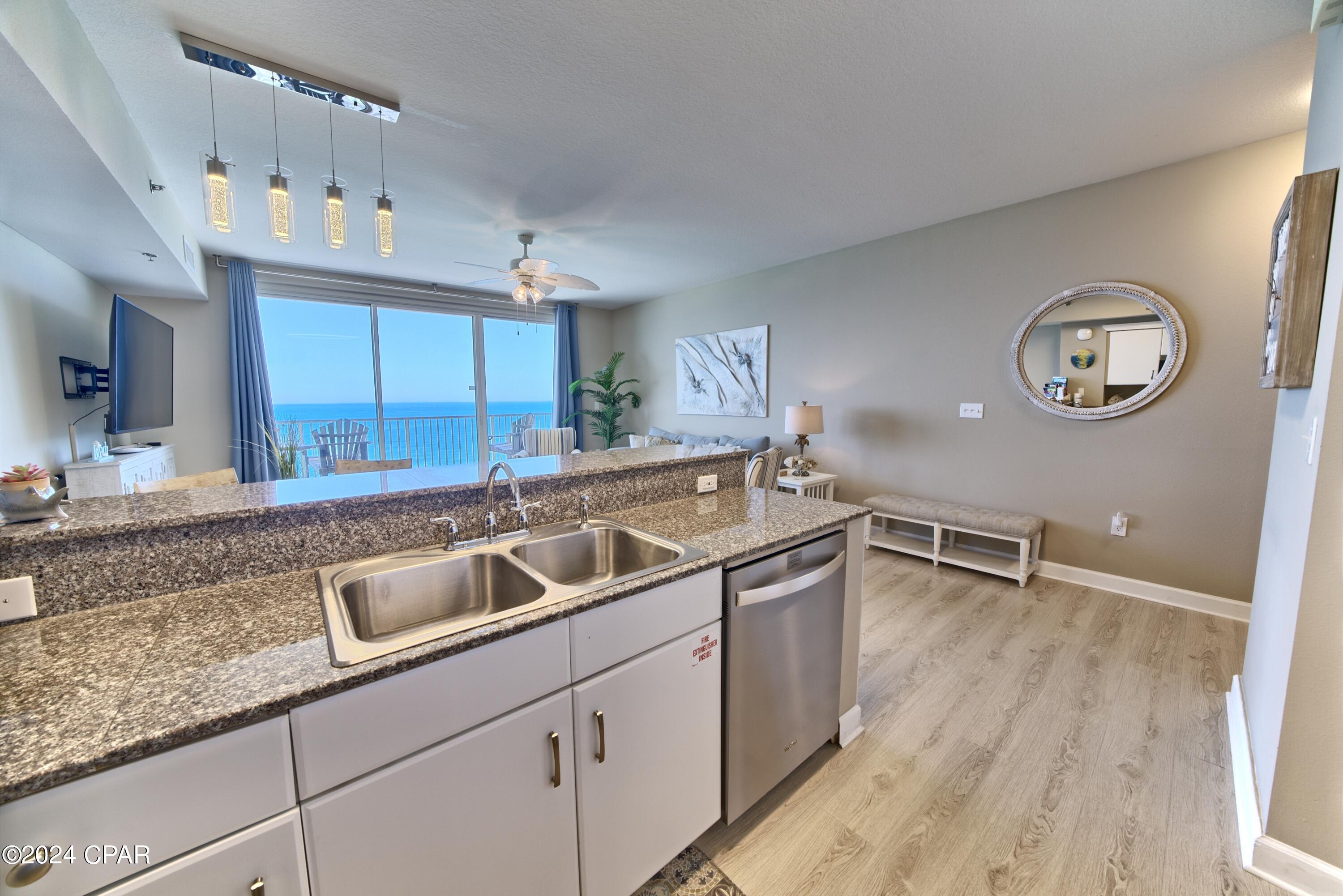 Panama City Beach, Florida 32408, United States, 1 Bedroom Bedrooms, ,2 BathroomsBathrooms,Residential,Pending,57882