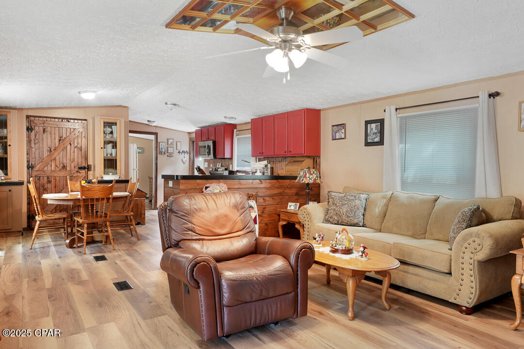 Tung Grove Ests 1st Sec - Residential