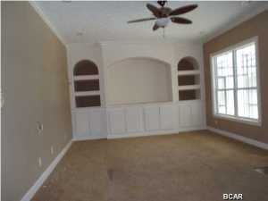 Kirkland Manor - Residential