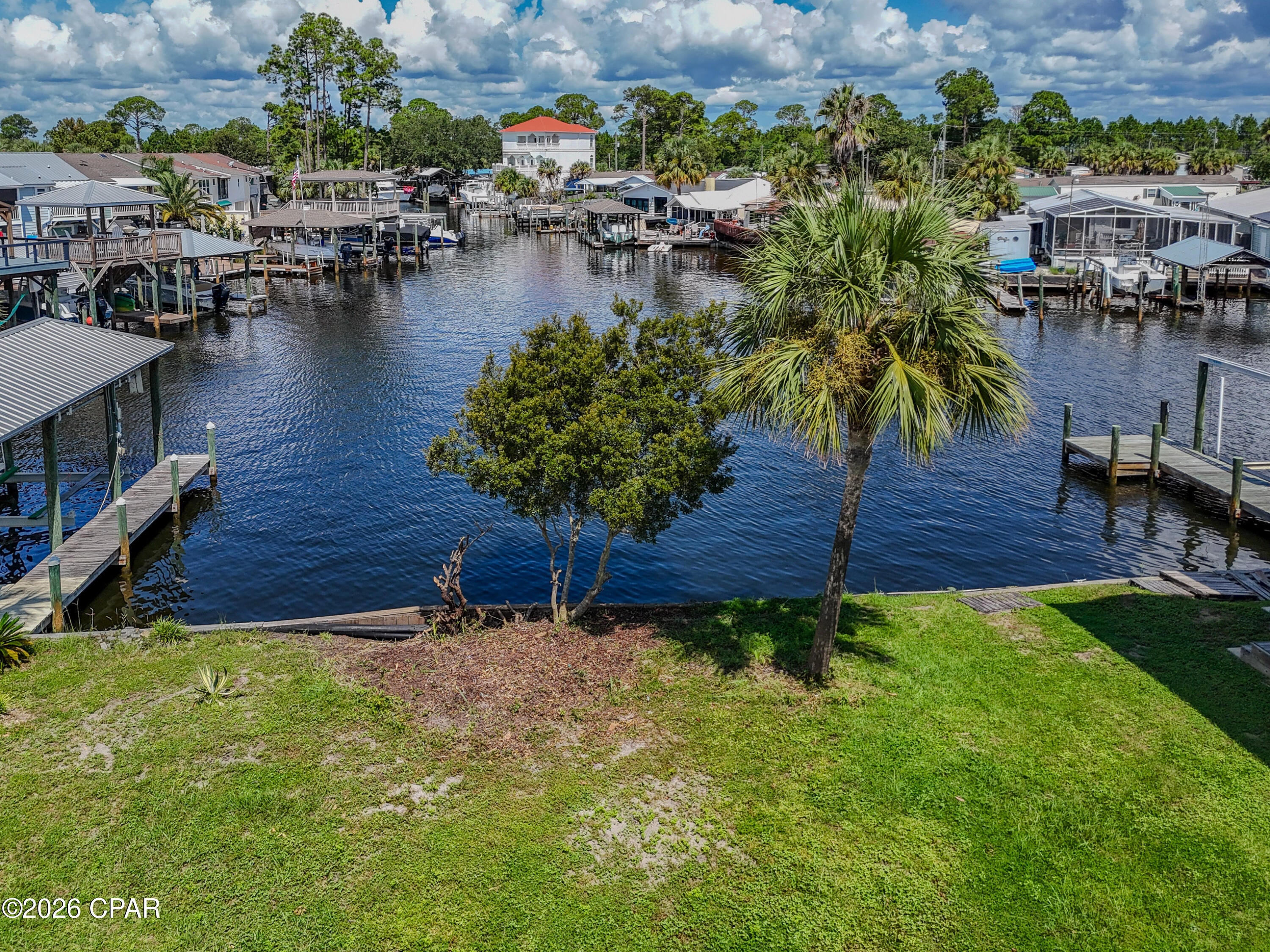913 Lighthouse Lagoon Court