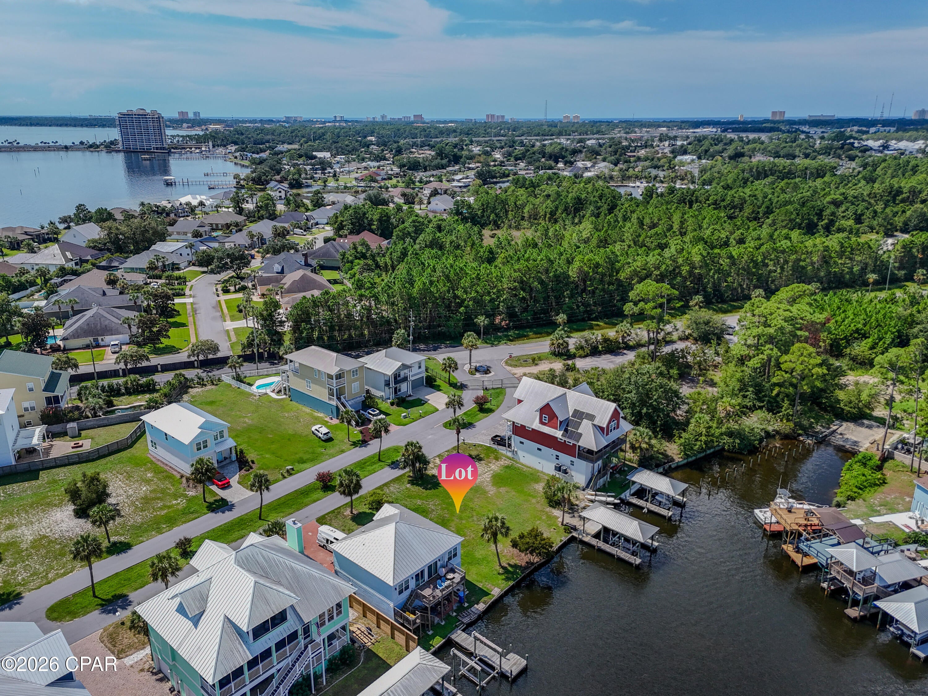 913 Lighthouse Lagoon Court