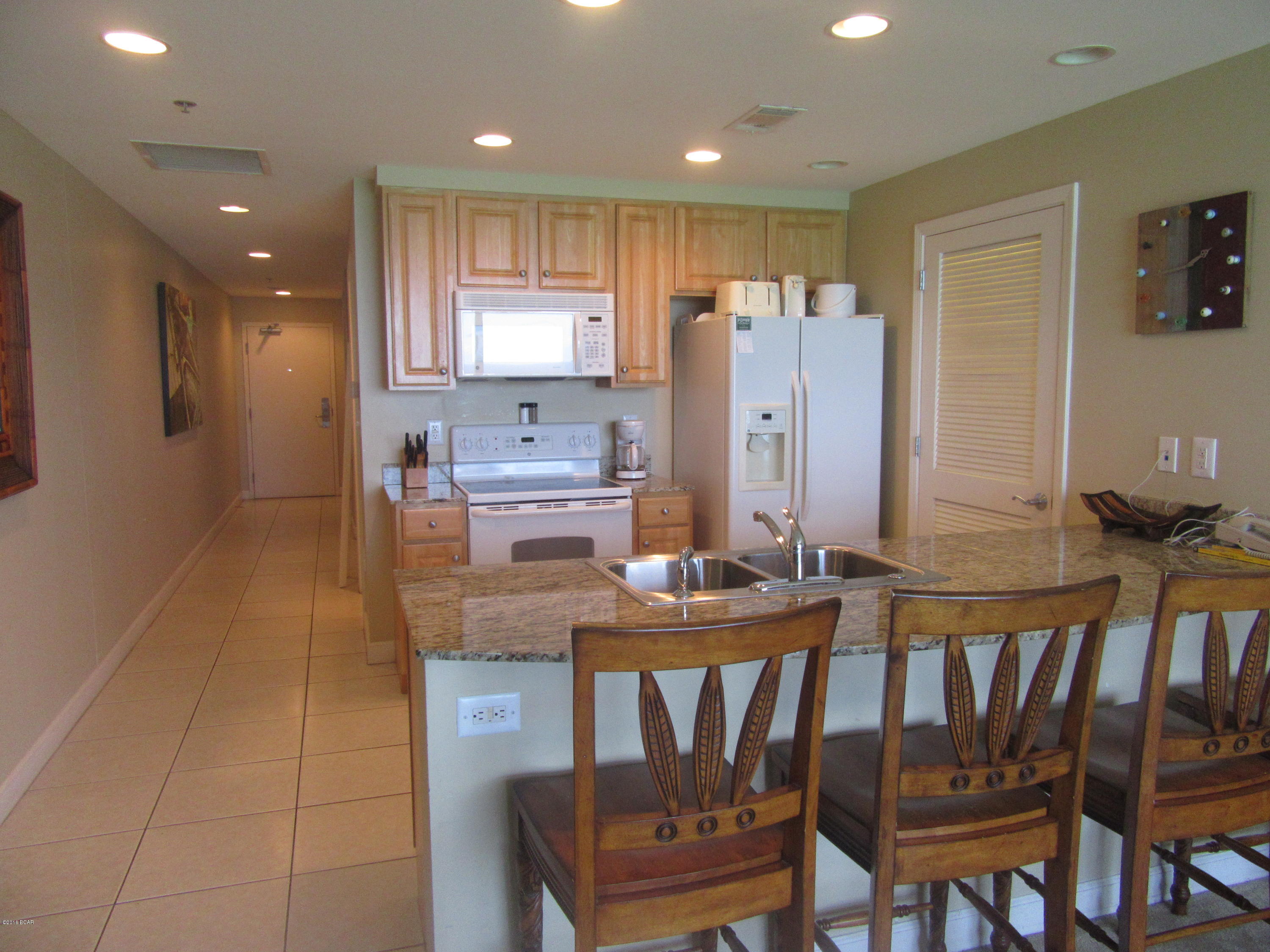 Splash Condo - Residential