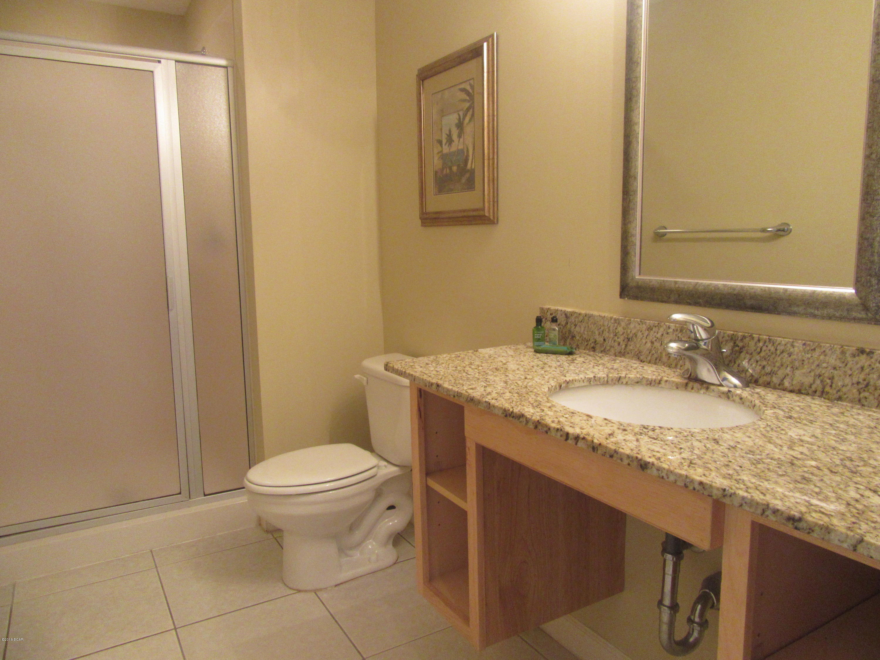 Splash Condo - Residential