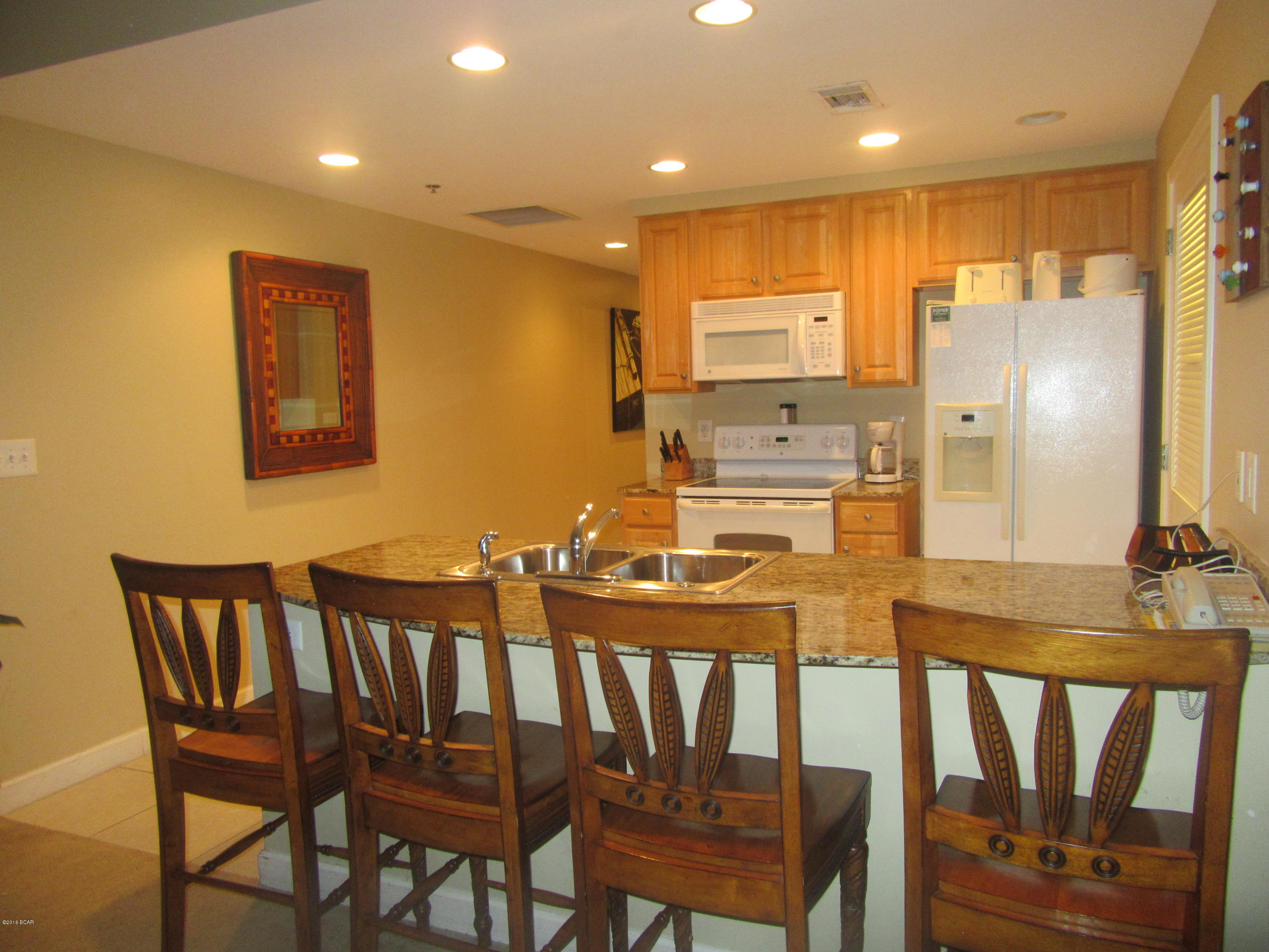 Splash Condo - Residential