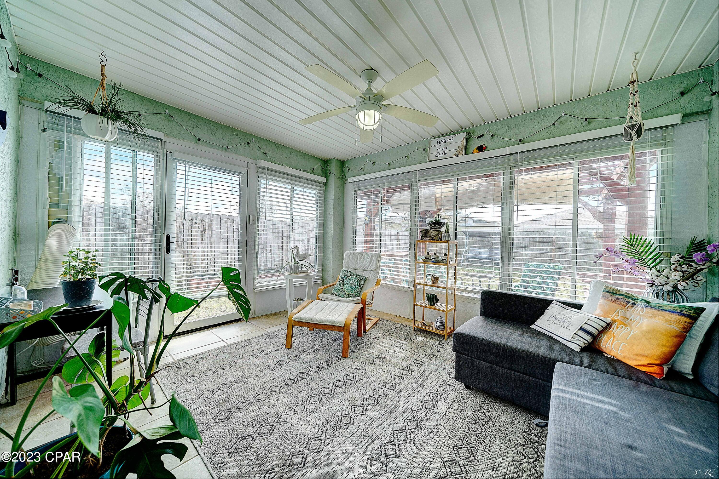 Pine Tree Place Unit 1 - Residential