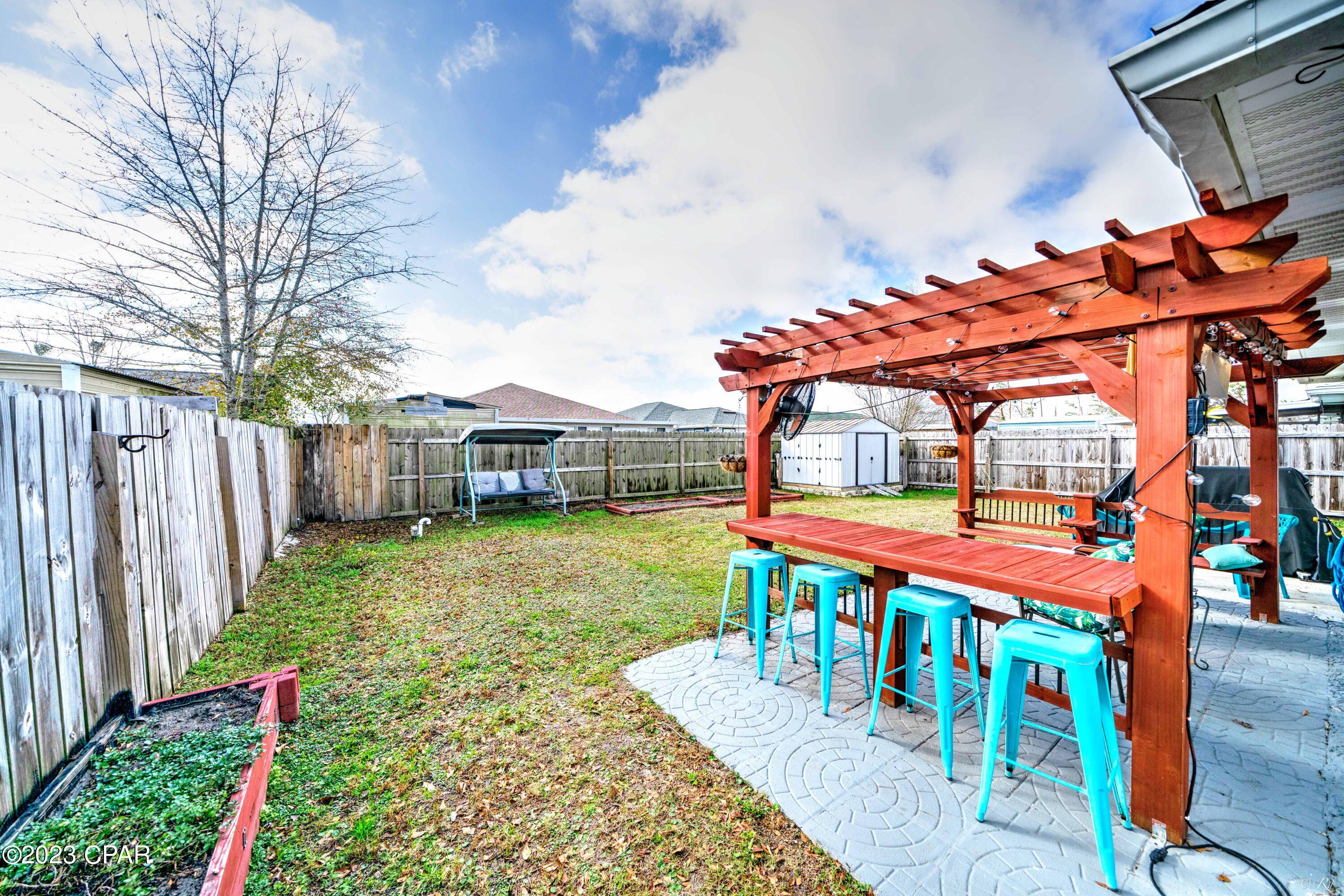 Pine Tree Place Unit 1 - Residential