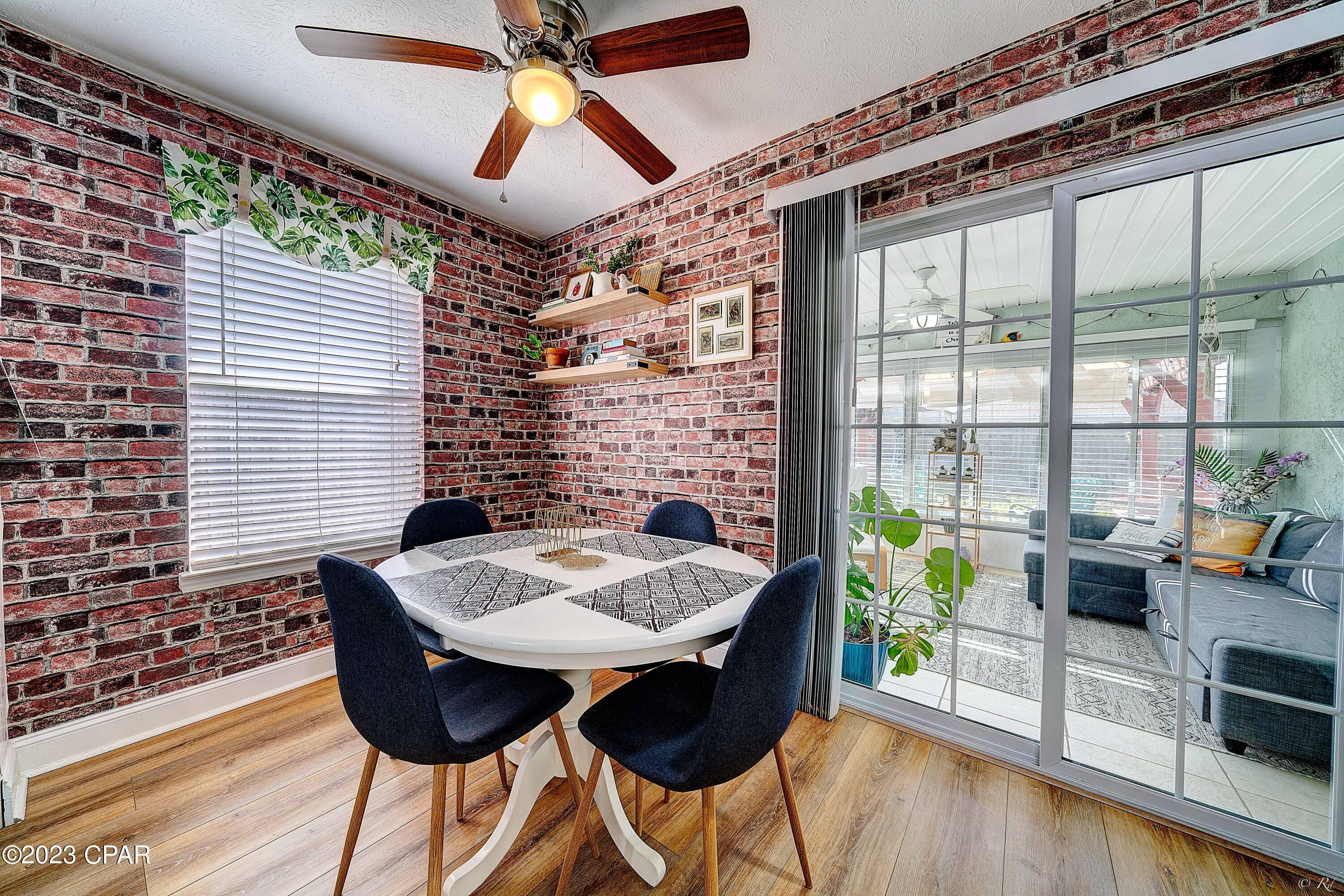 Pine Tree Place Unit 1 - Residential