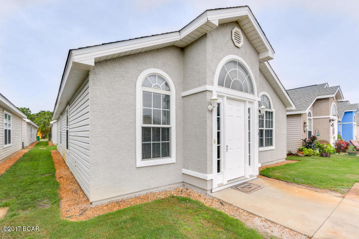 Palm Cove - Residential Lease