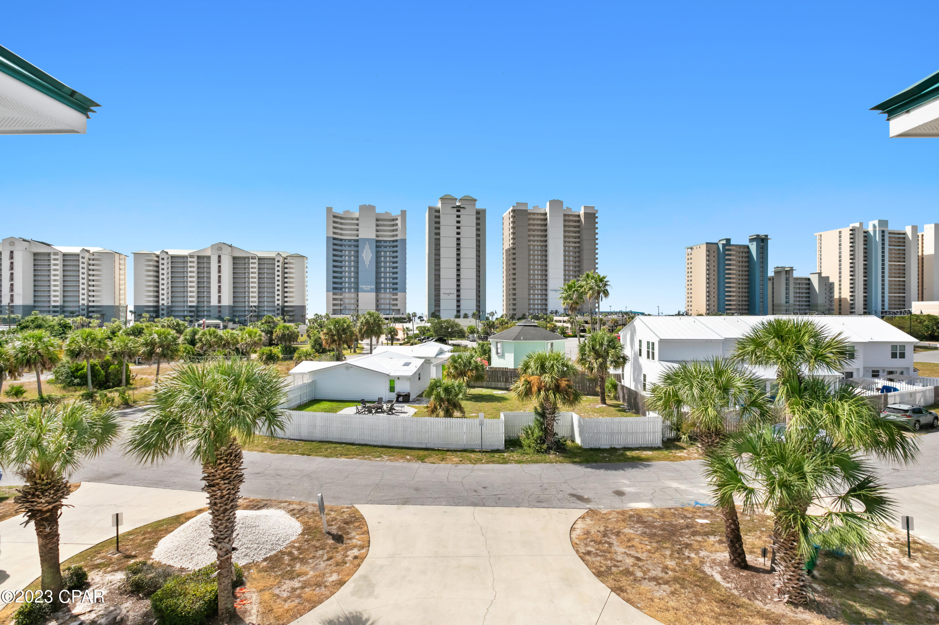 Long Beach 3rd - Residential